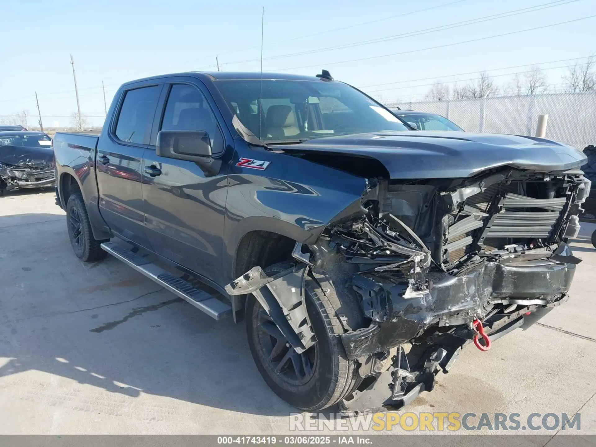1 Фотография поврежденного автомобиля 1GCPYFED3MZ132225 CHEVROLET SILVERADO 1500 2021