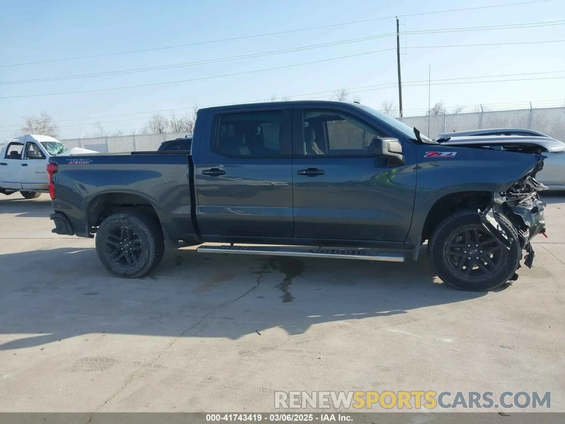 13 Фотография поврежденного автомобиля 1GCPYFED3MZ132225 CHEVROLET SILVERADO 1500 2021