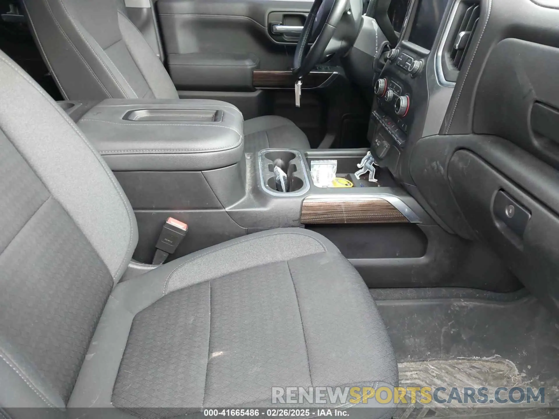 5 Photograph of a damaged car 1GCPYFED3MZ310697 CHEVROLET SILVERADO 1500 2021