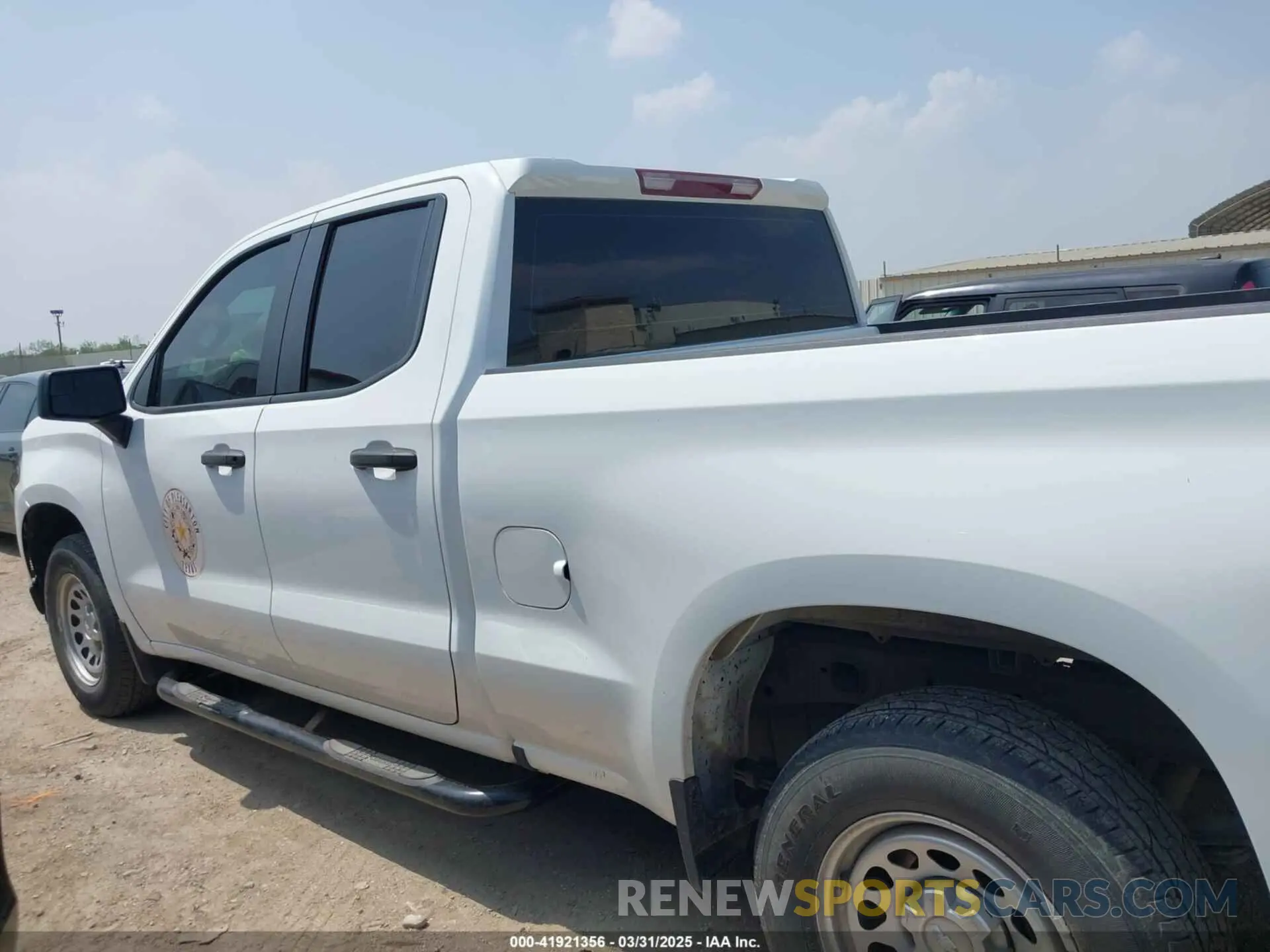 14 Photograph of a damaged car 1GCRWAEH0MZ123809 CHEVROLET SILVERADO 1500 2021