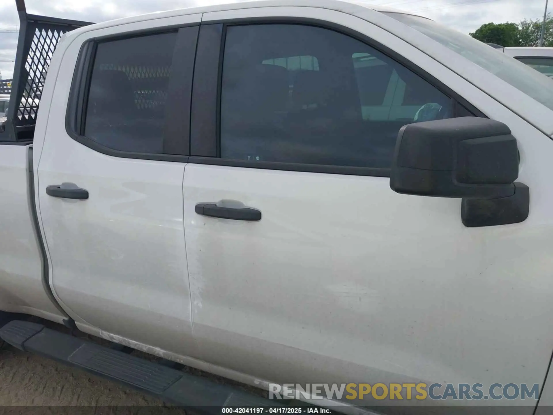 13 Photograph of a damaged car 1GCRWBEH2MZ177506 CHEVROLET SILVERADO 1500 2021