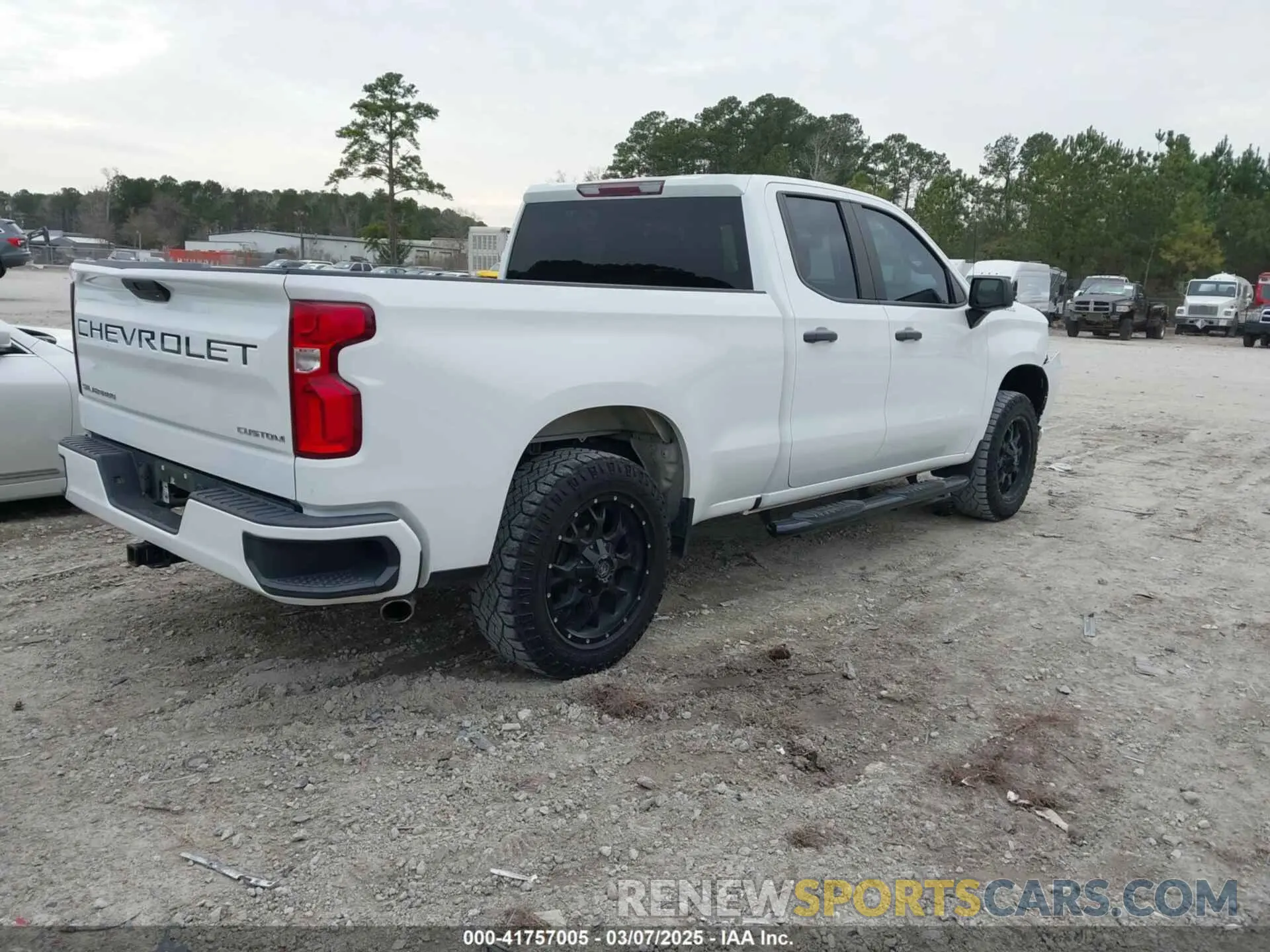 4 Photograph of a damaged car 1GCRWBEH9MZ107422 CHEVROLET SILVERADO 1500 2021