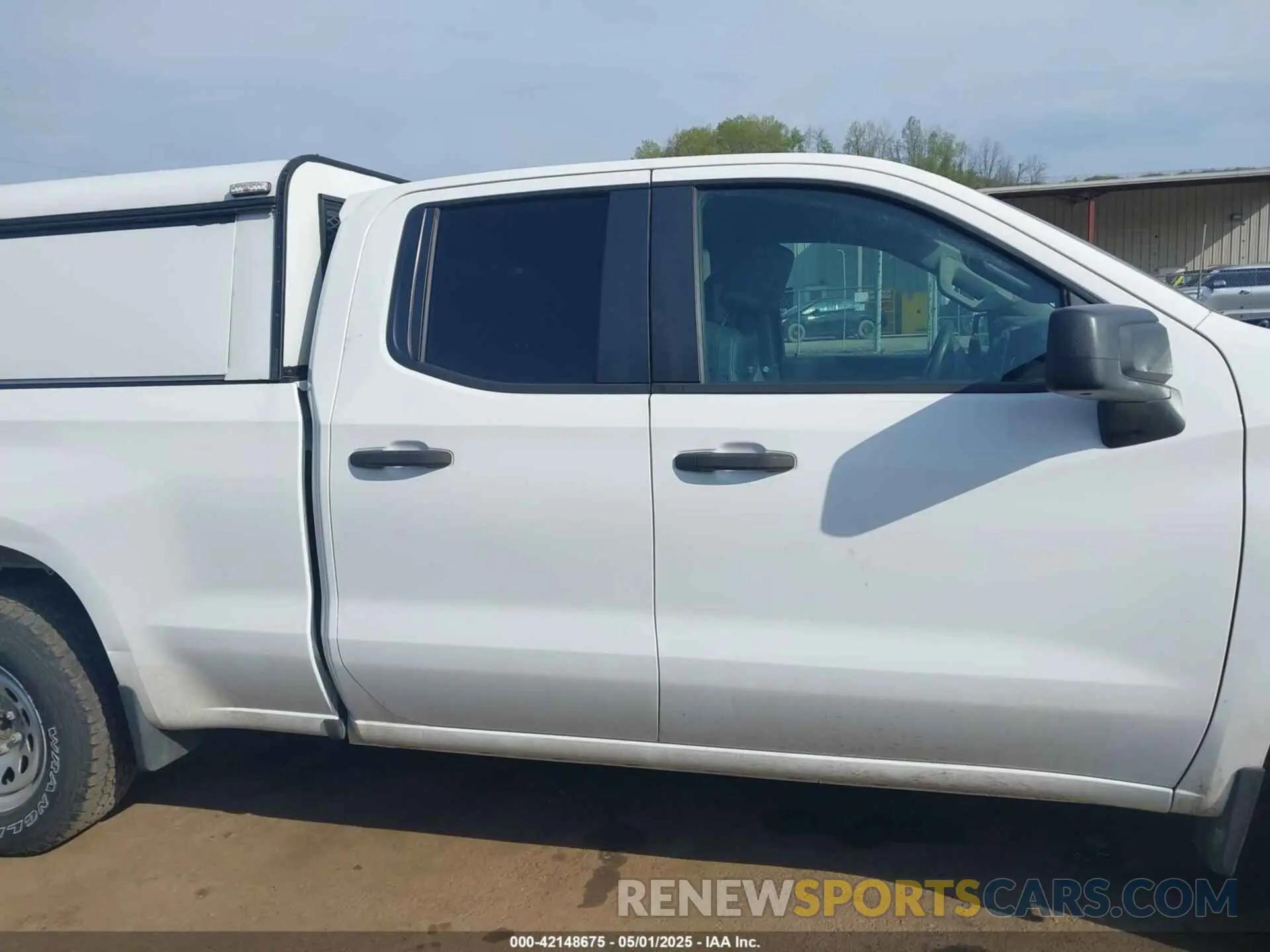 14 Photograph of a damaged car 1GCRYAEK3MZ372675 CHEVROLET SILVERADO 1500 2021