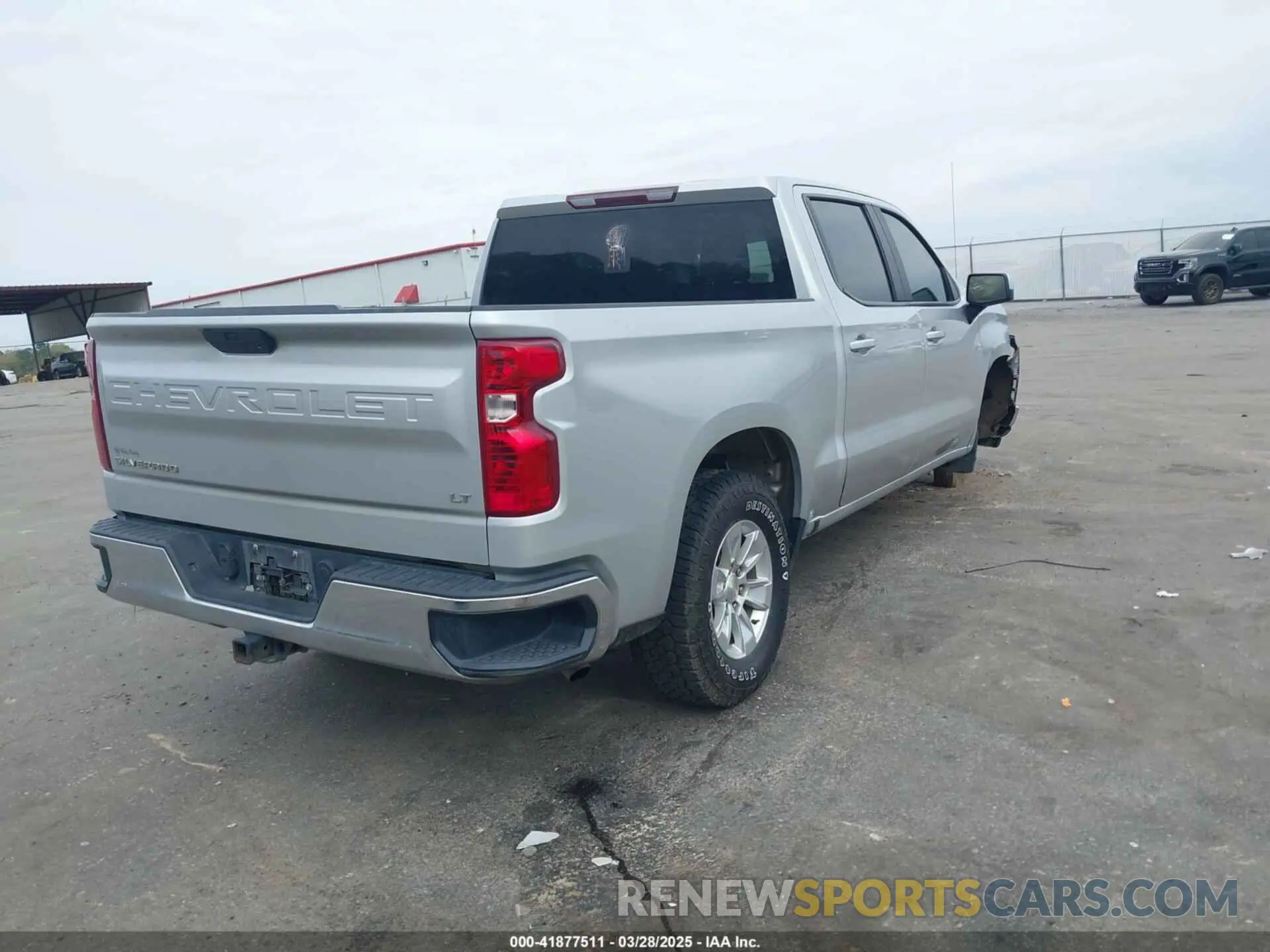 4 Фотография поврежденного автомобиля 1GCUYDED1MZ429579 CHEVROLET SILVERADO 1500 2021