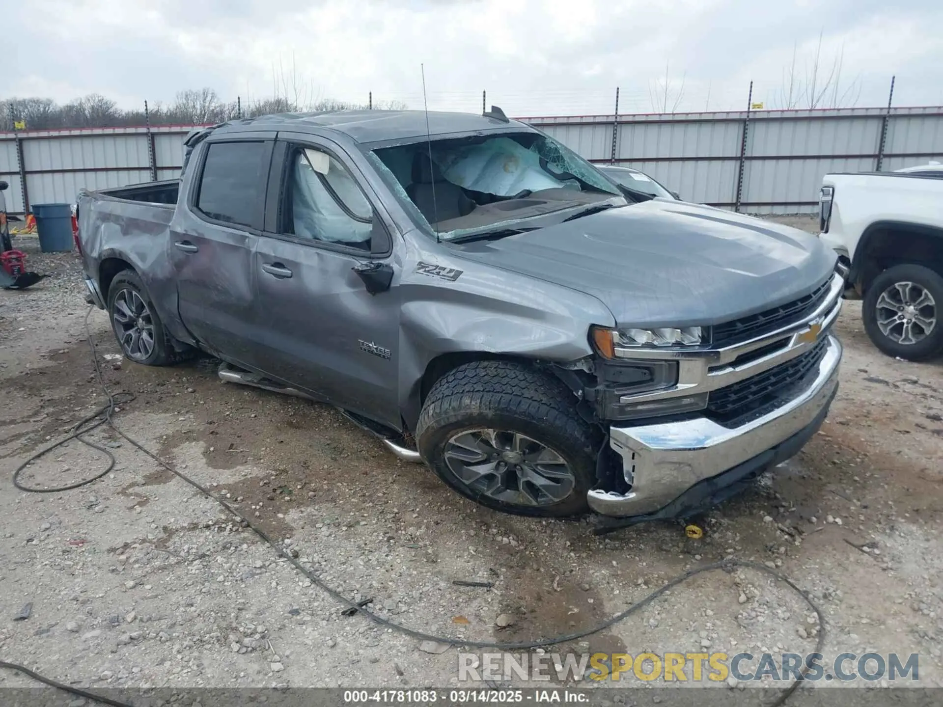 1 Photograph of a damaged car 1GCUYDED3MZ173770 CHEVROLET SILVERADO 1500 2021