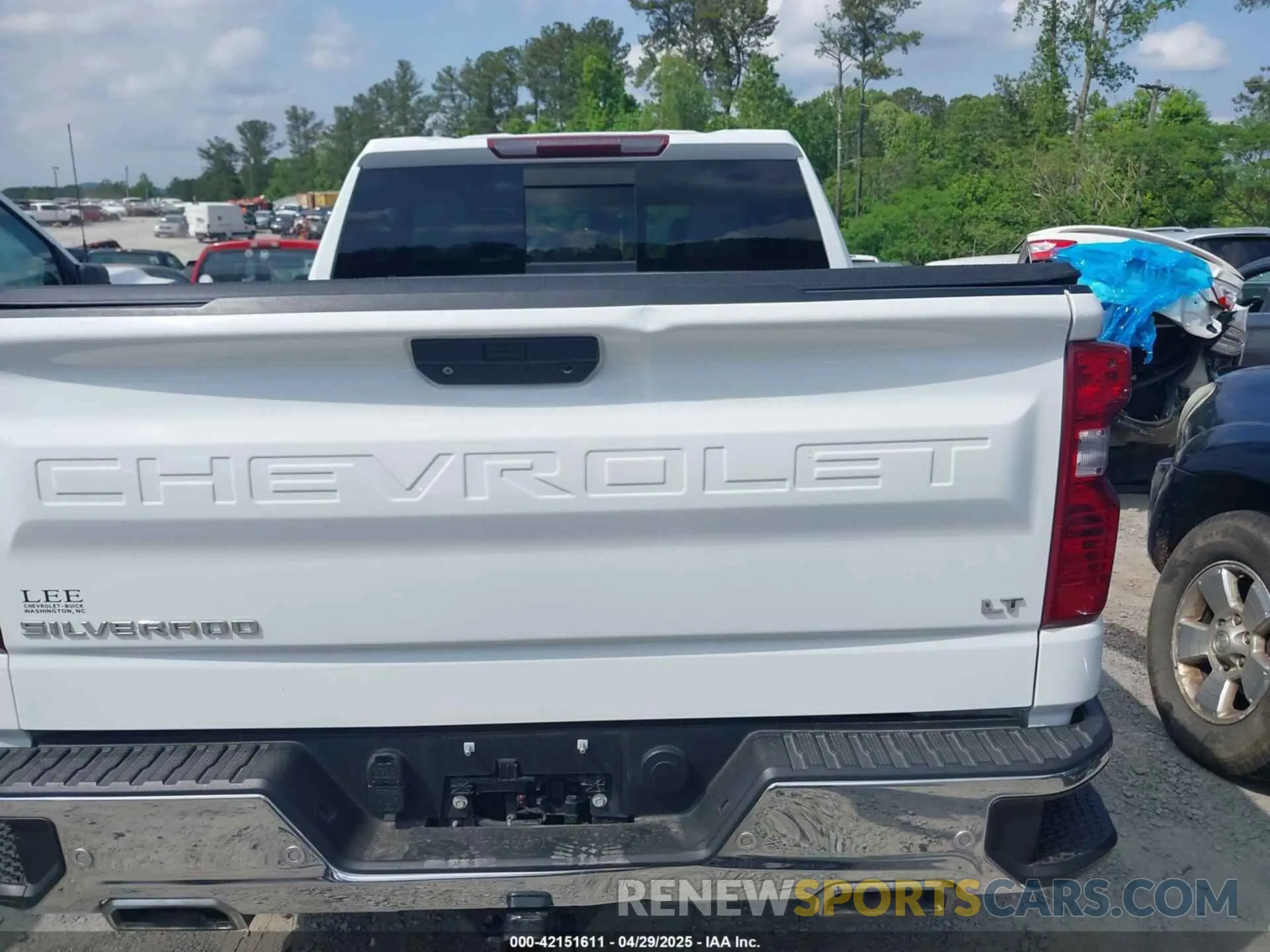 16 Photograph of a damaged car 1GCUYDED4MZ240179 CHEVROLET SILVERADO 1500 2021