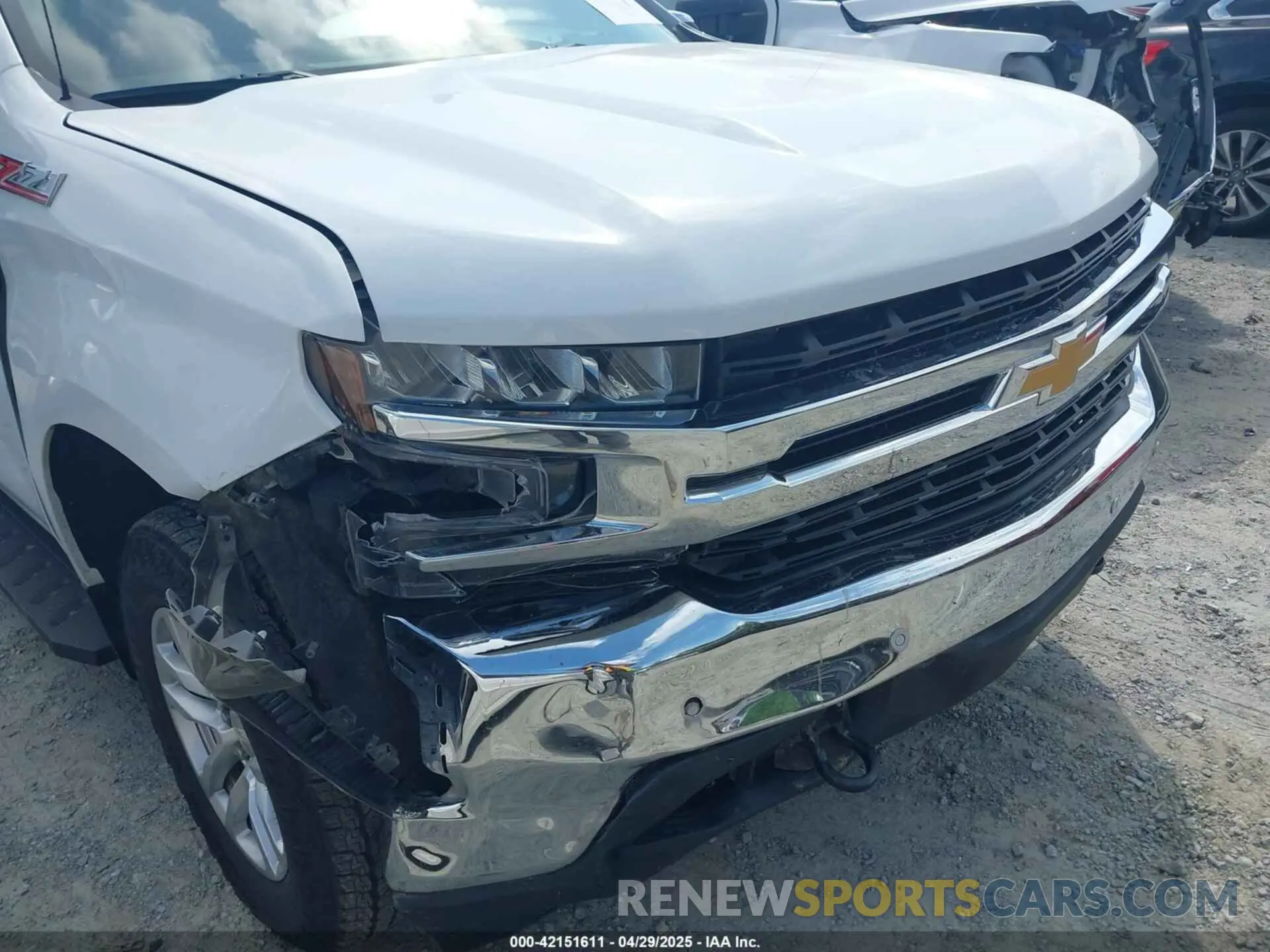 6 Photograph of a damaged car 1GCUYDED4MZ240179 CHEVROLET SILVERADO 1500 2021