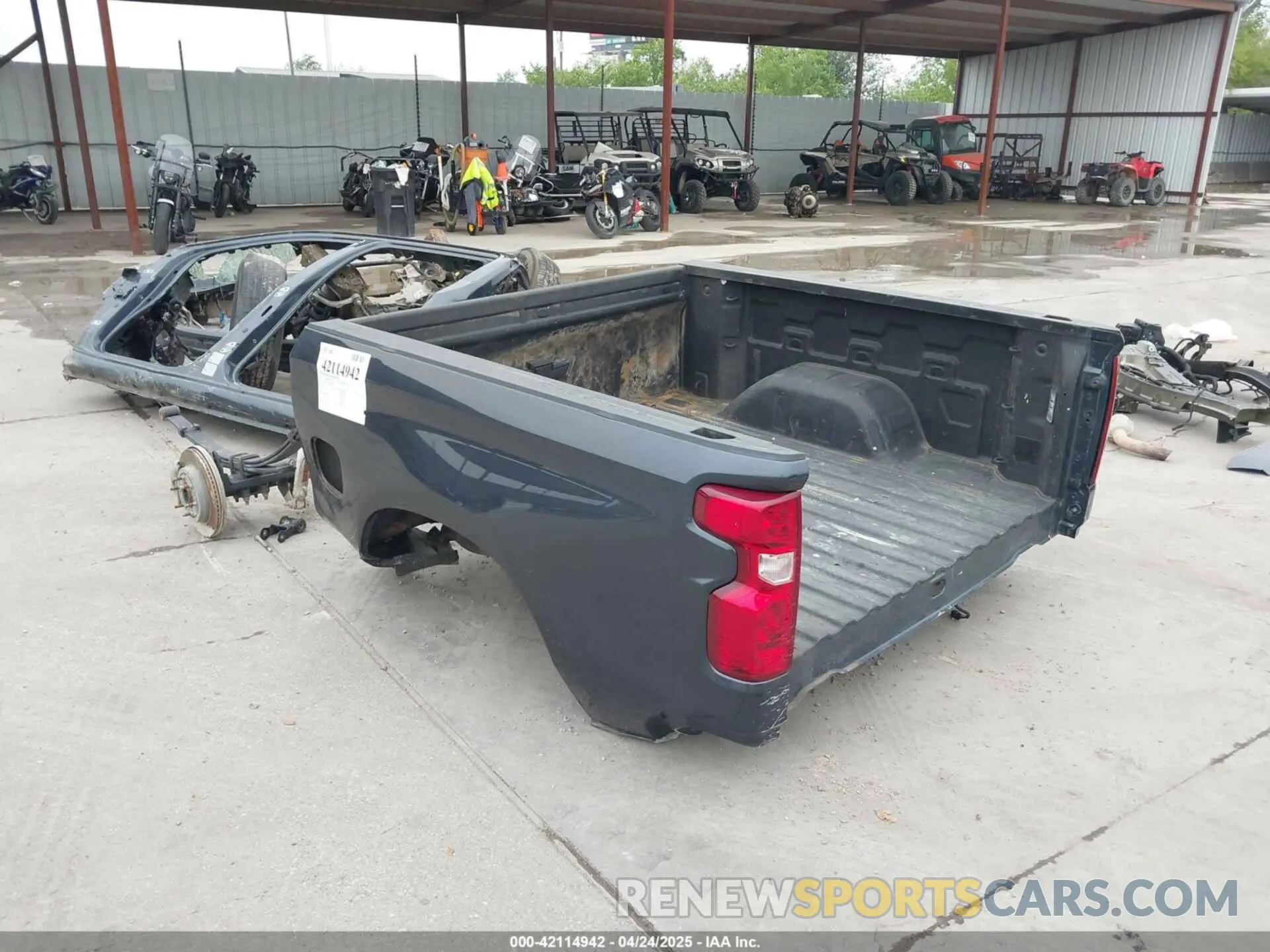 3 Фотография поврежденного автомобиля 1GCUYDET4MZ417076 CHEVROLET SILVERADO 1500 2021