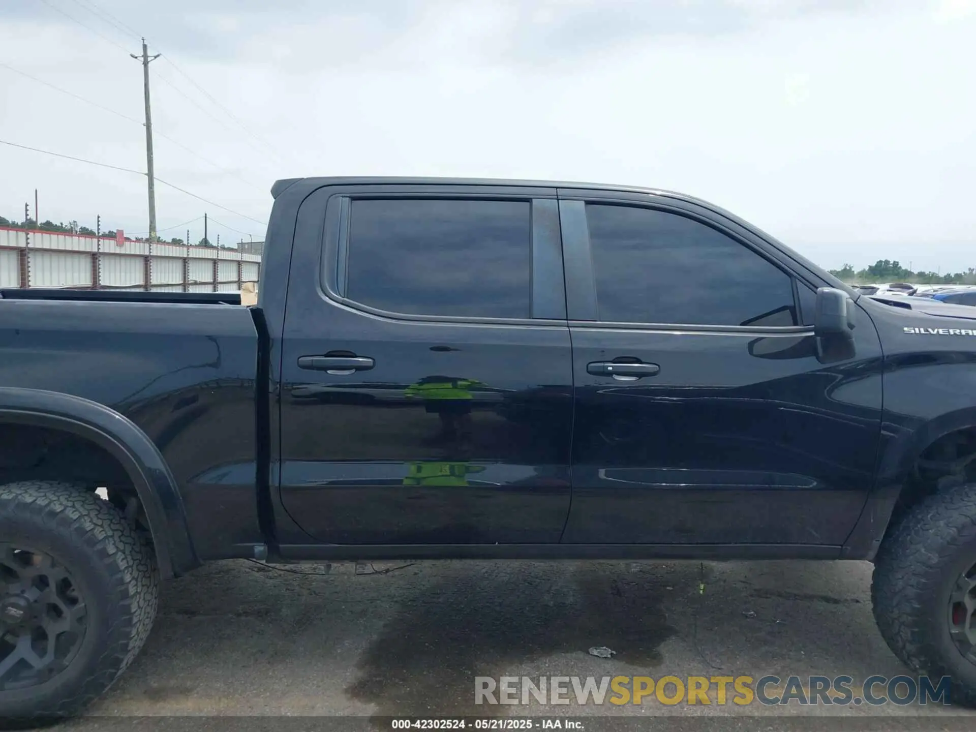 13 Фотография поврежденного автомобиля 1GCUYEED2MZ182286 CHEVROLET SILVERADO 1500 2021