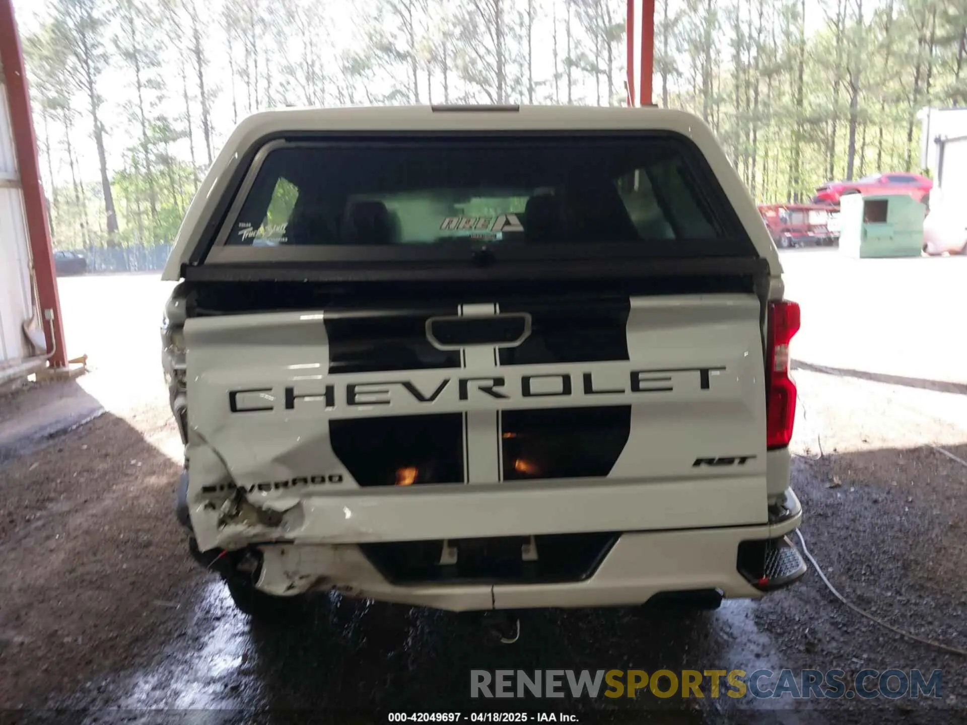 16 Photograph of a damaged car 1GCUYEED7MZ367000 CHEVROLET SILVERADO 1500 2021