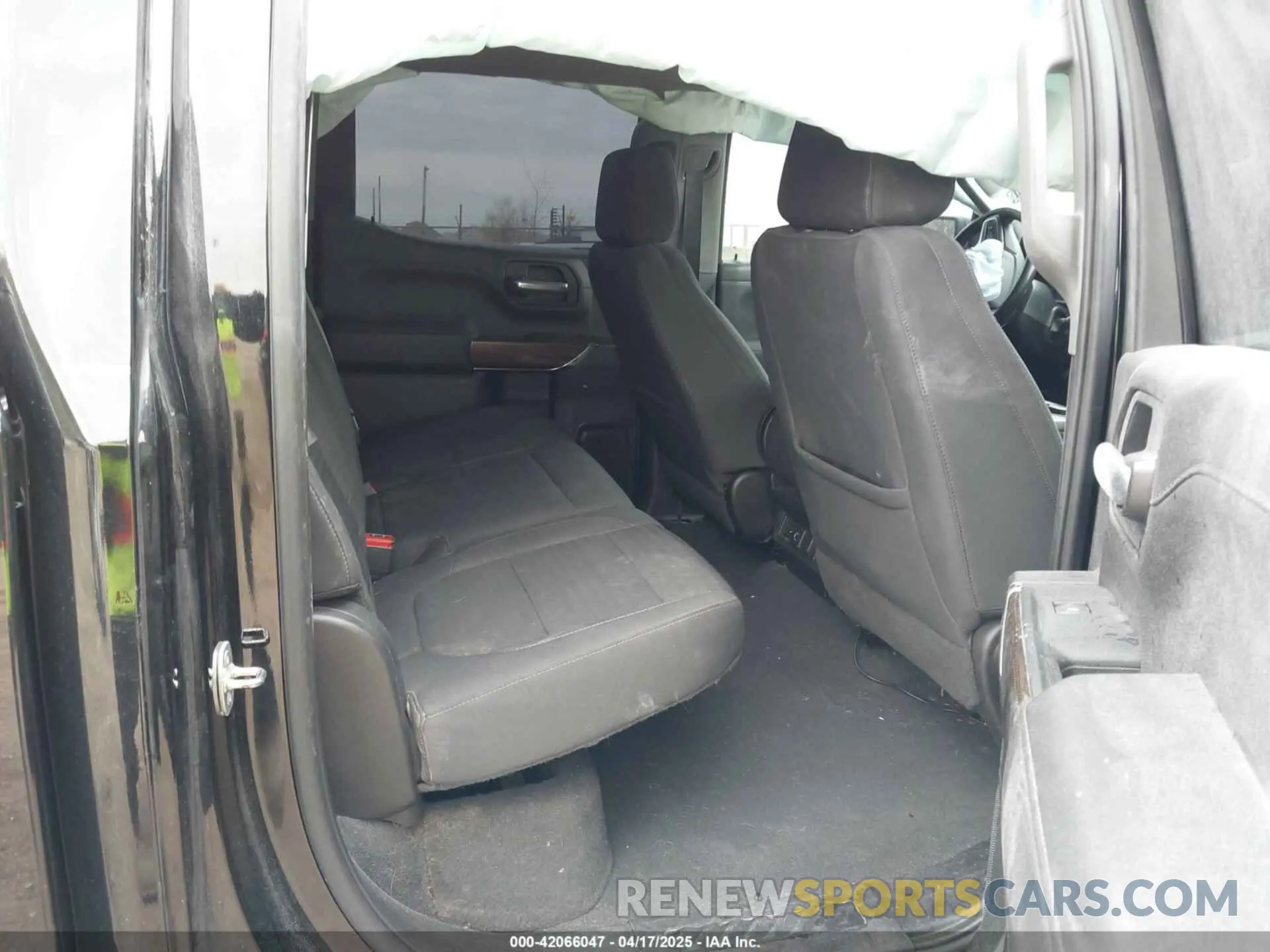 8 Photograph of a damaged car 1GCUYEED9MZ419064 CHEVROLET SILVERADO 1500 2021