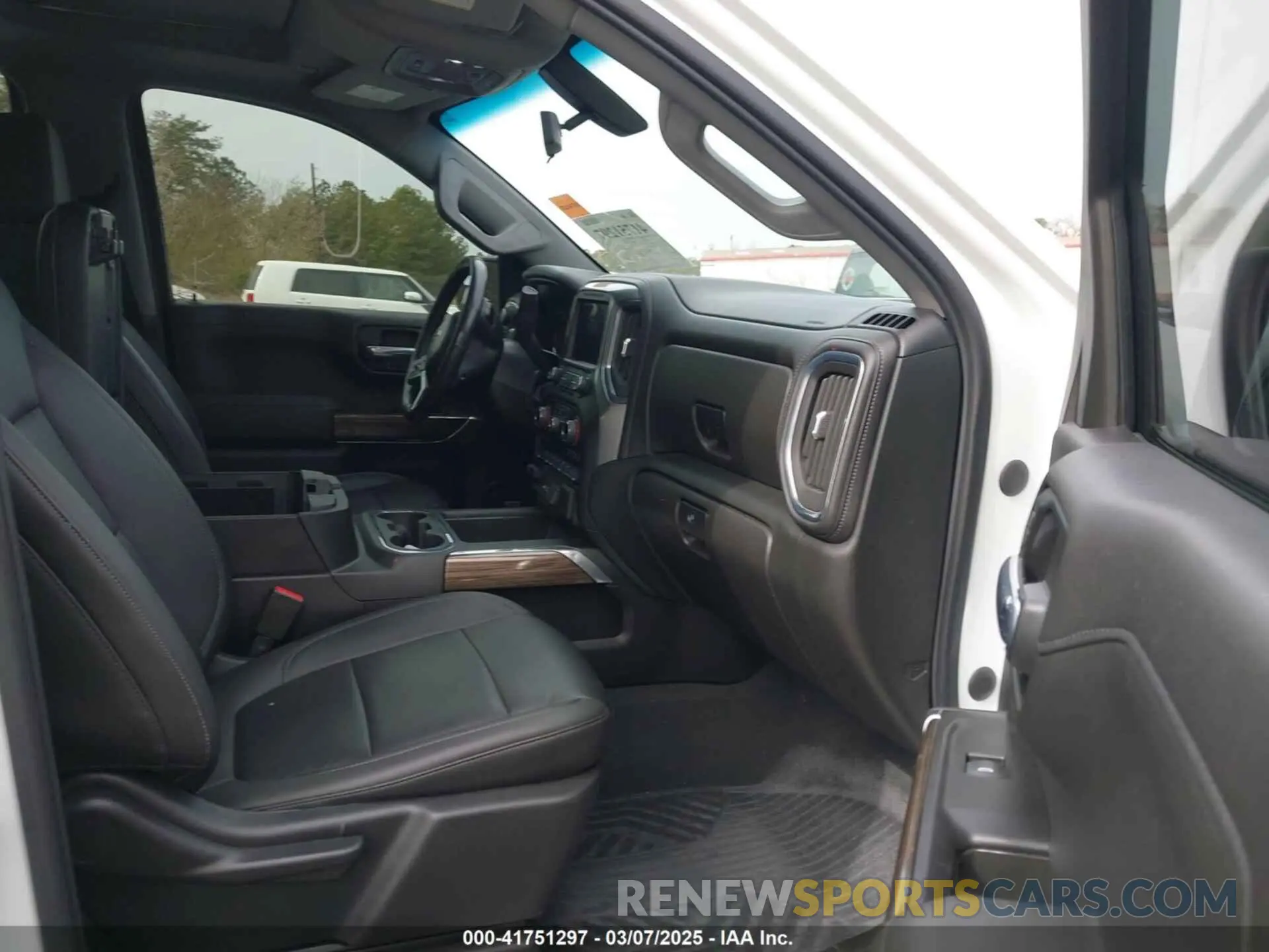 5 Photograph of a damaged car 1GCUYEEDXMZ115466 CHEVROLET SILVERADO 1500 2021