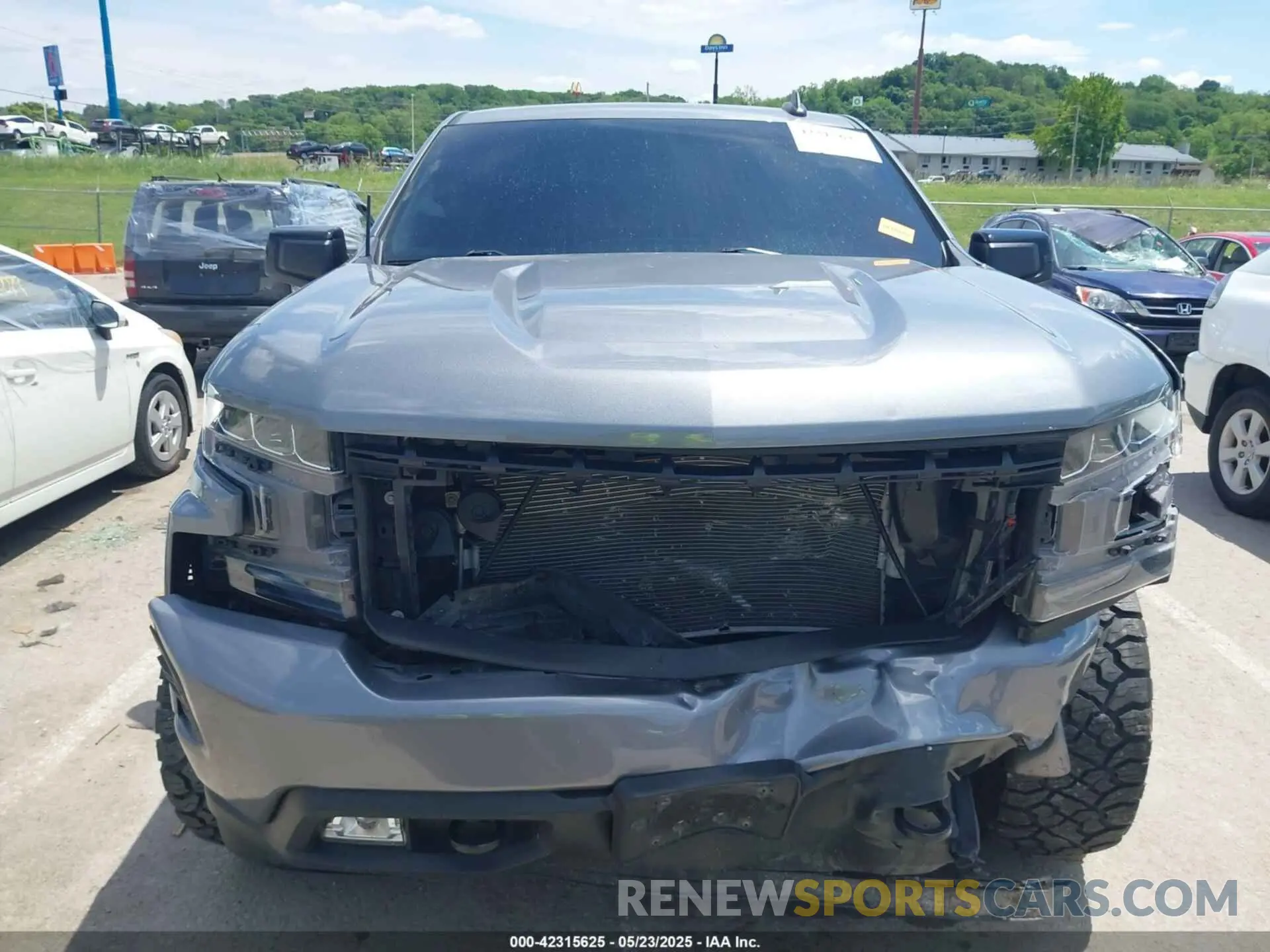 13 Фотография поврежденного автомобиля 1GCUYEEDXMZ127679 CHEVROLET SILVERADO 1500 2021