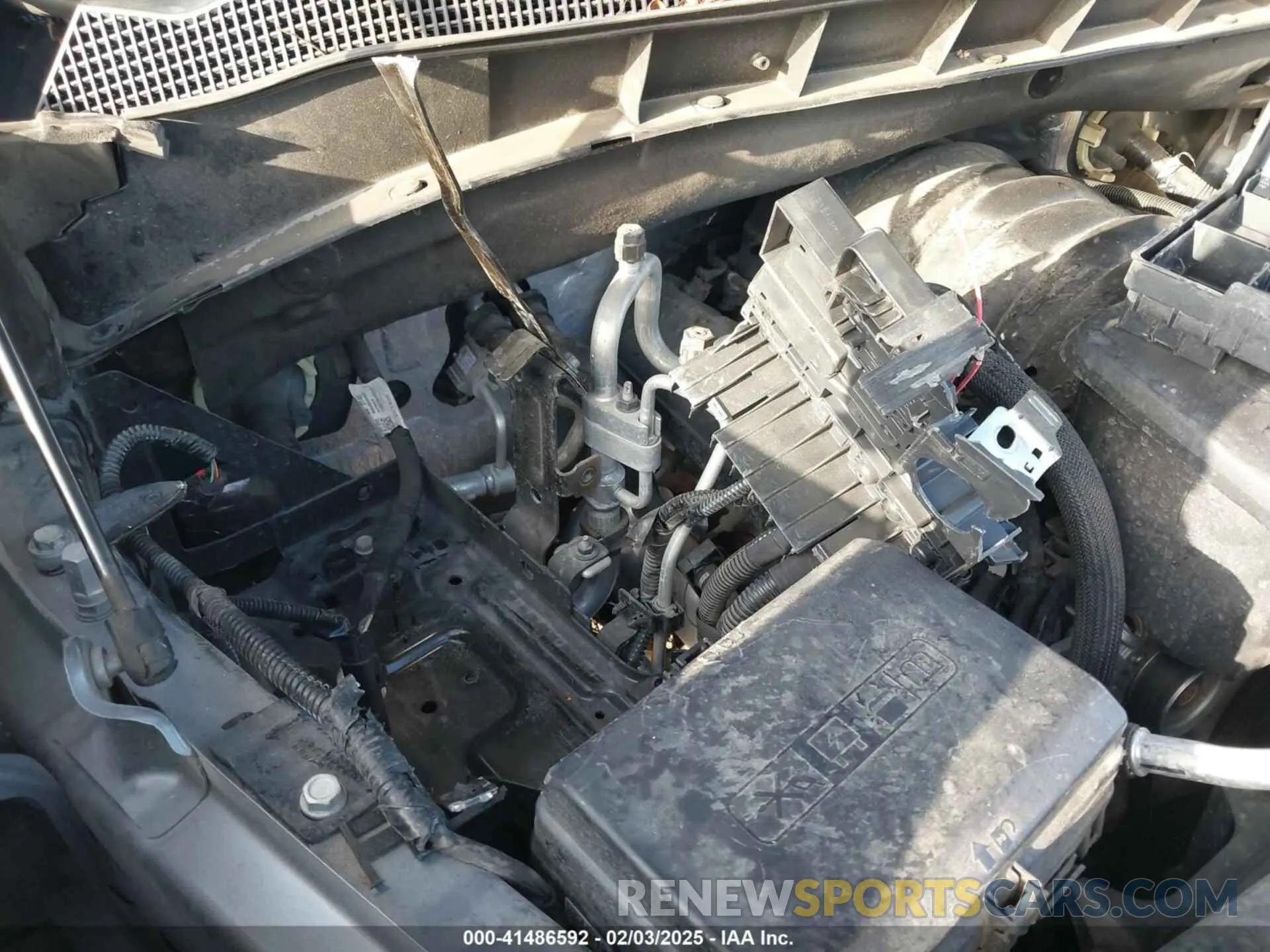 17 Photograph of a damaged car 1GCUYEEL9MZ113053 CHEVROLET SILVERADO 1500 2021