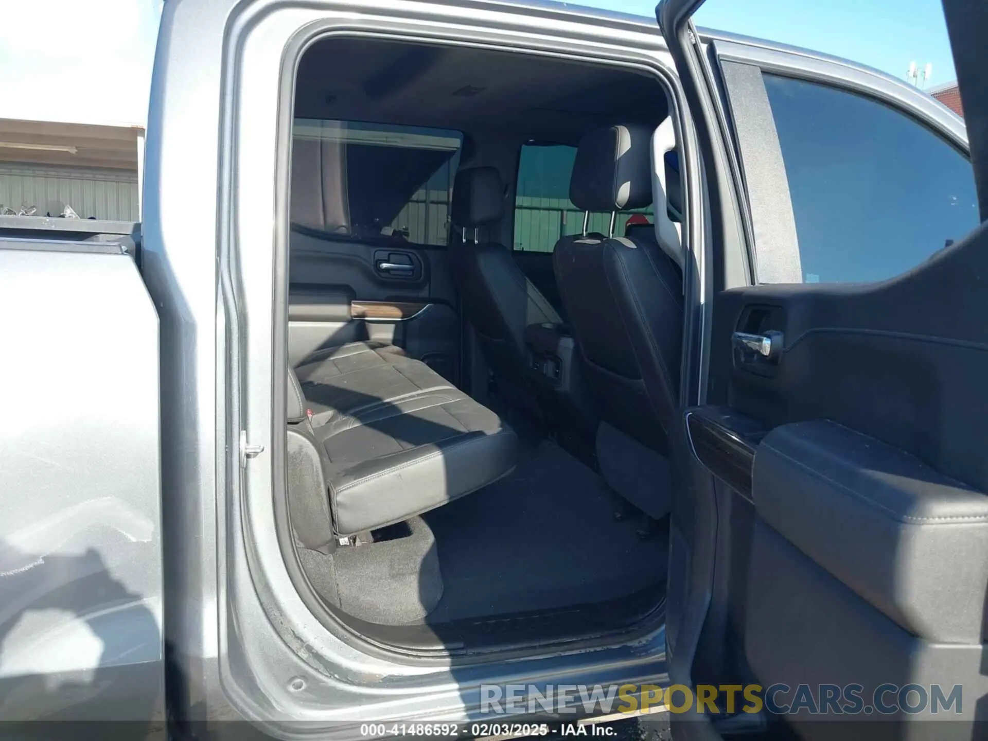 8 Photograph of a damaged car 1GCUYEEL9MZ113053 CHEVROLET SILVERADO 1500 2021