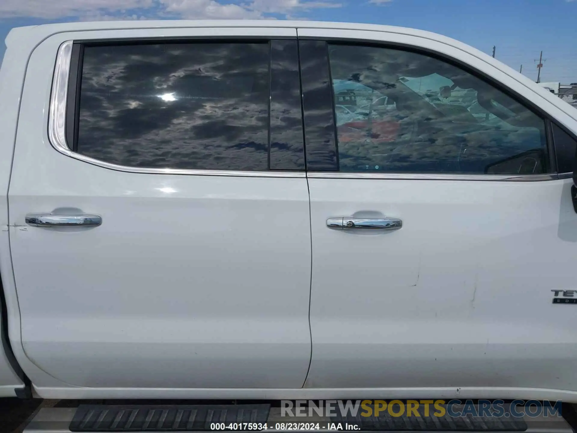 13 Photograph of a damaged car 1GCUYGED1MZ332125 CHEVROLET SILVERADO 1500 2021