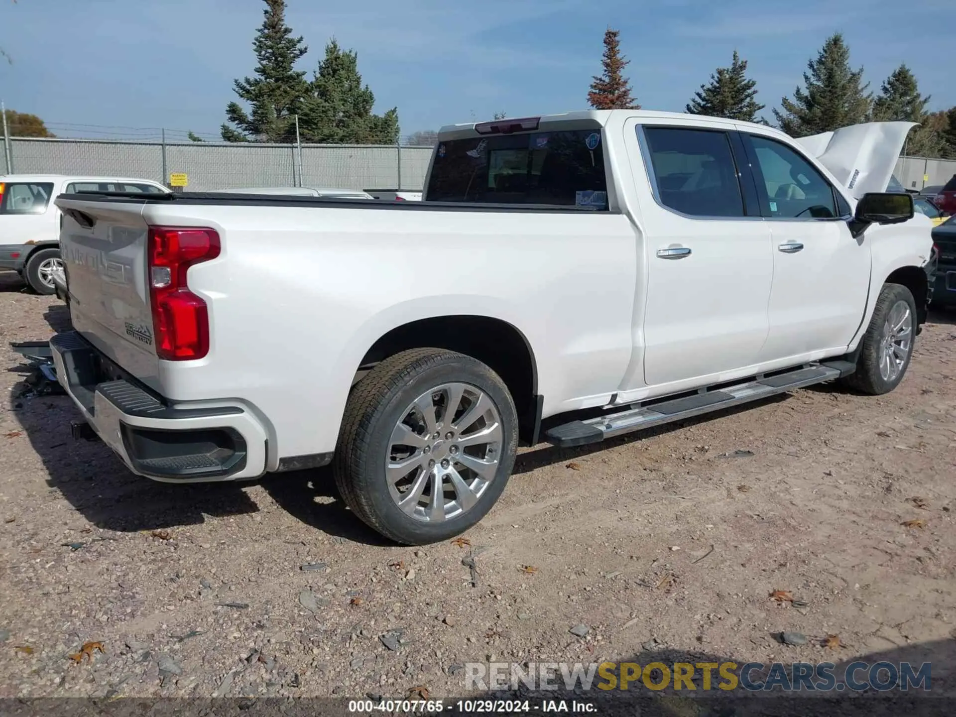 4 Photograph of a damaged car 1GCUYHET0MZ353142 CHEVROLET SILVERADO 1500 2021