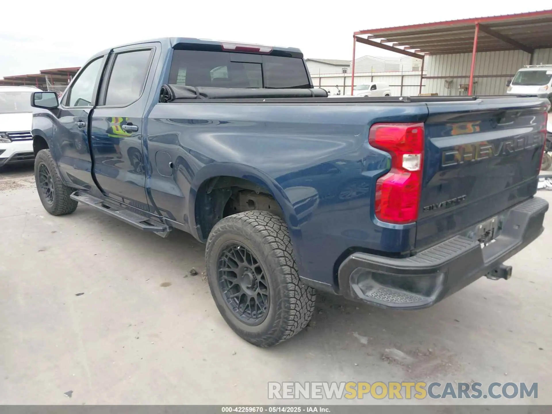 3 Photograph of a damaged car 3GCPWCEDXMG347007 CHEVROLET SILVERADO 1500 2021