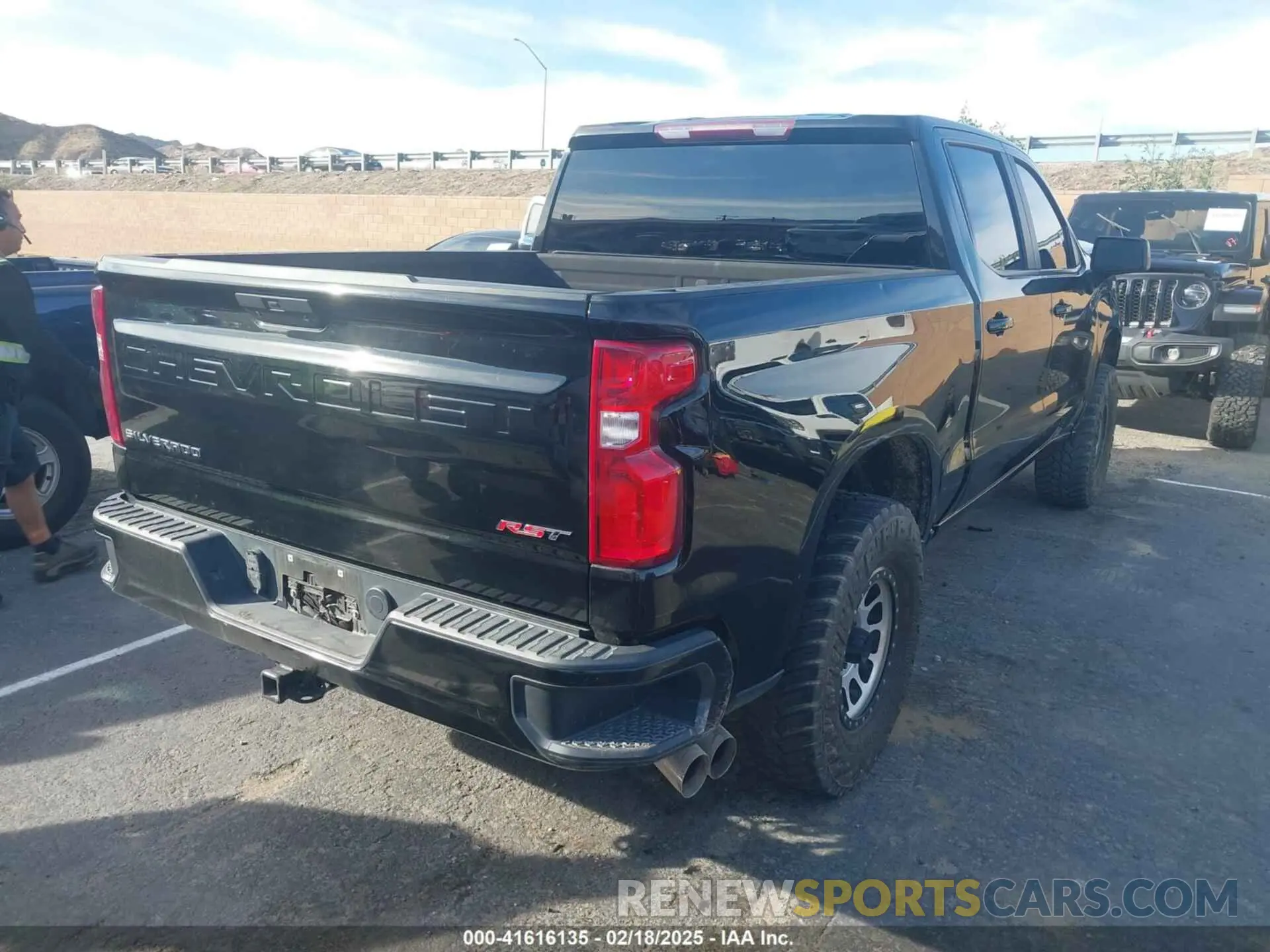 4 Photograph of a damaged car 3GCPWDED1MG367670 CHEVROLET SILVERADO 1500 2021