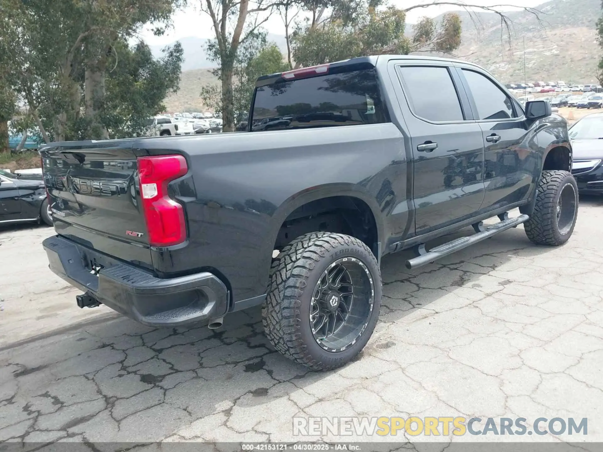 4 Photograph of a damaged car 3GCPWDET7MG135016 CHEVROLET SILVERADO 1500 2021