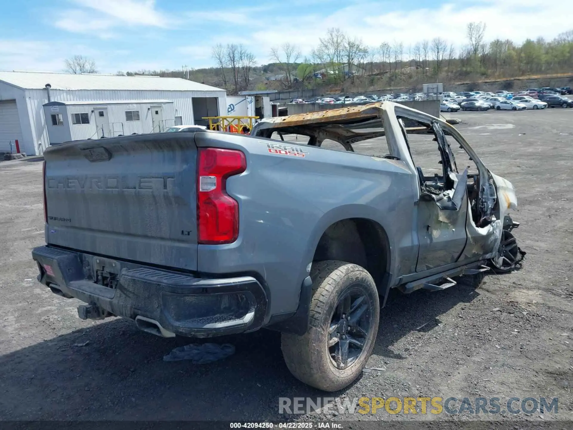 4 Photograph of a damaged car 3GCPYFED3MG285610 CHEVROLET SILVERADO 1500 2021