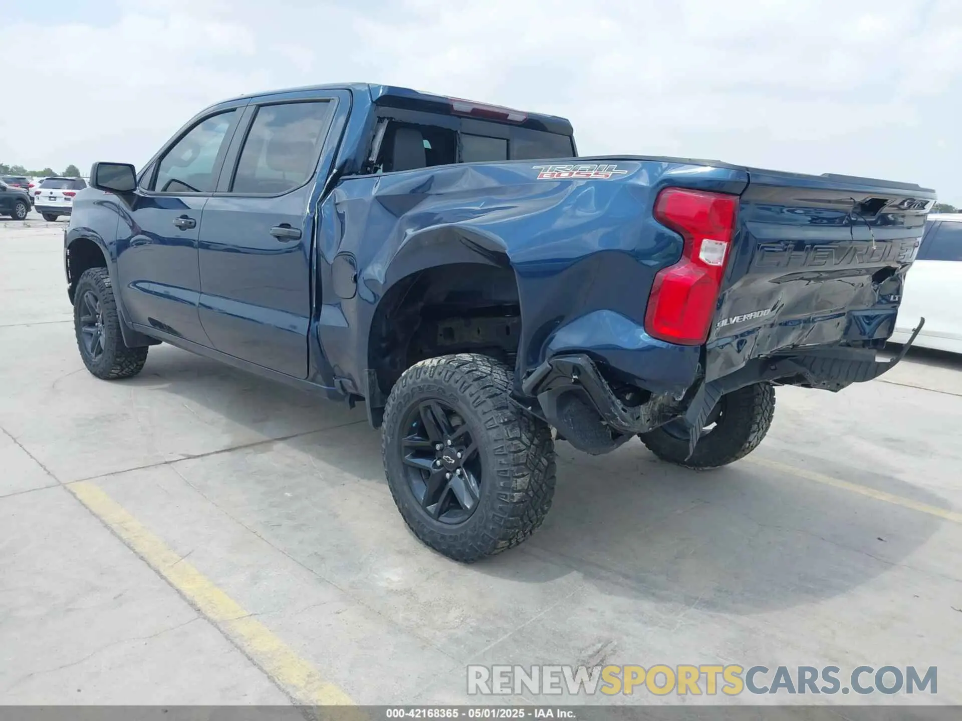 3 Photograph of a damaged car 3GCPYFEDXMG249476 CHEVROLET SILVERADO 1500 2021