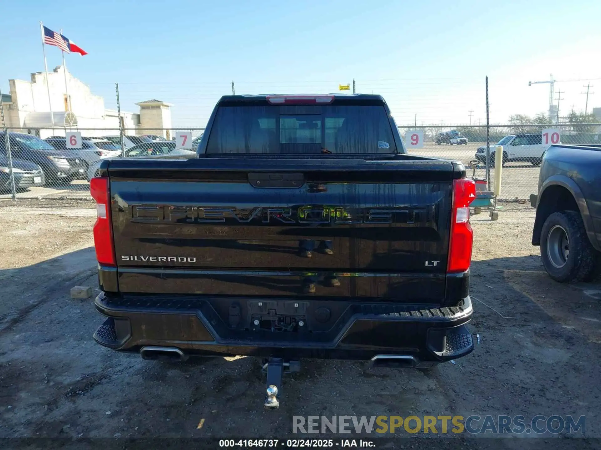 16 Photograph of a damaged car 3GCPYFEL2MG372535 CHEVROLET SILVERADO 1500 2021