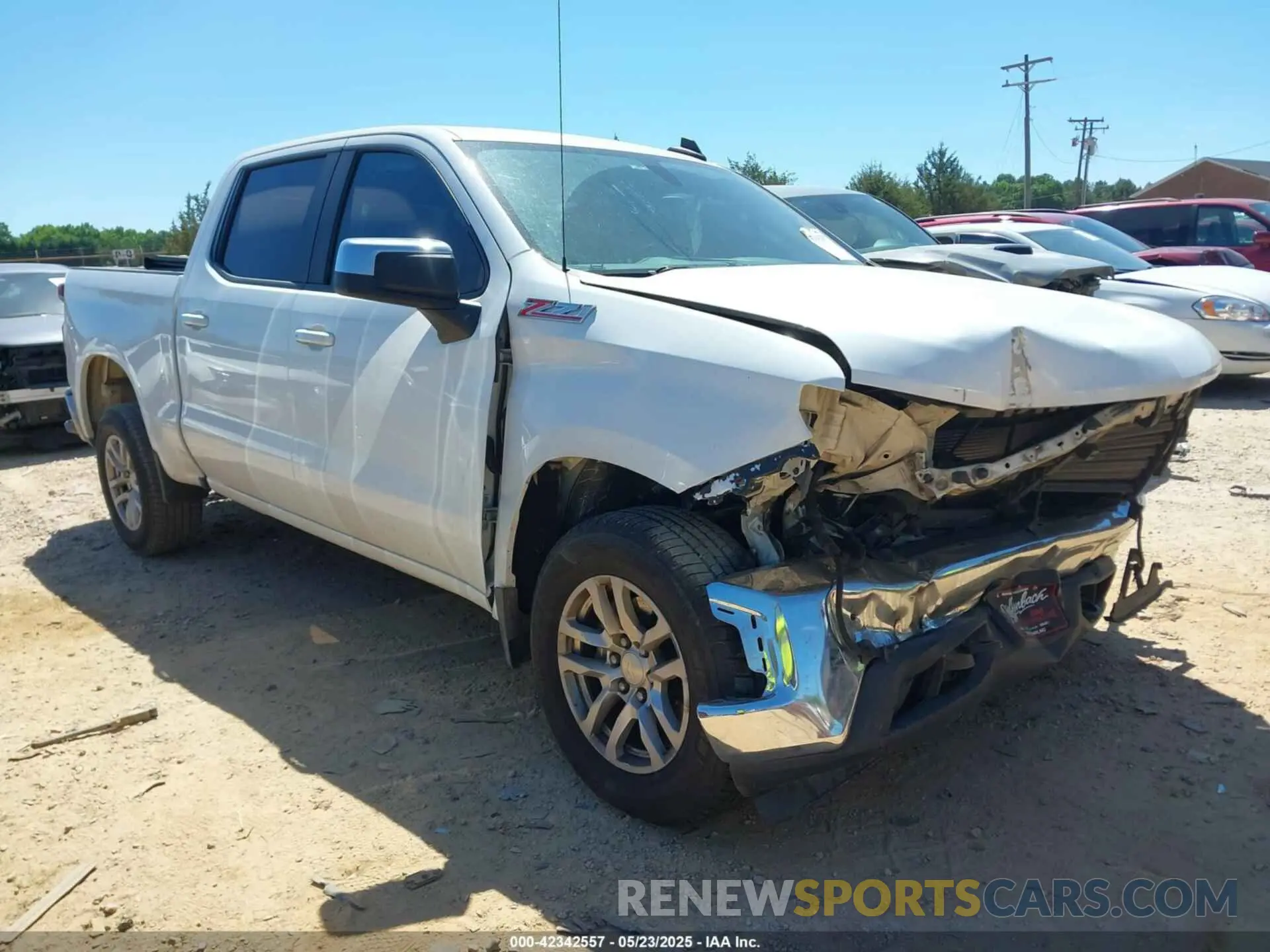 1 Фотография поврежденного автомобиля 3GCUYDED2MG226930 CHEVROLET SILVERADO 1500 2021