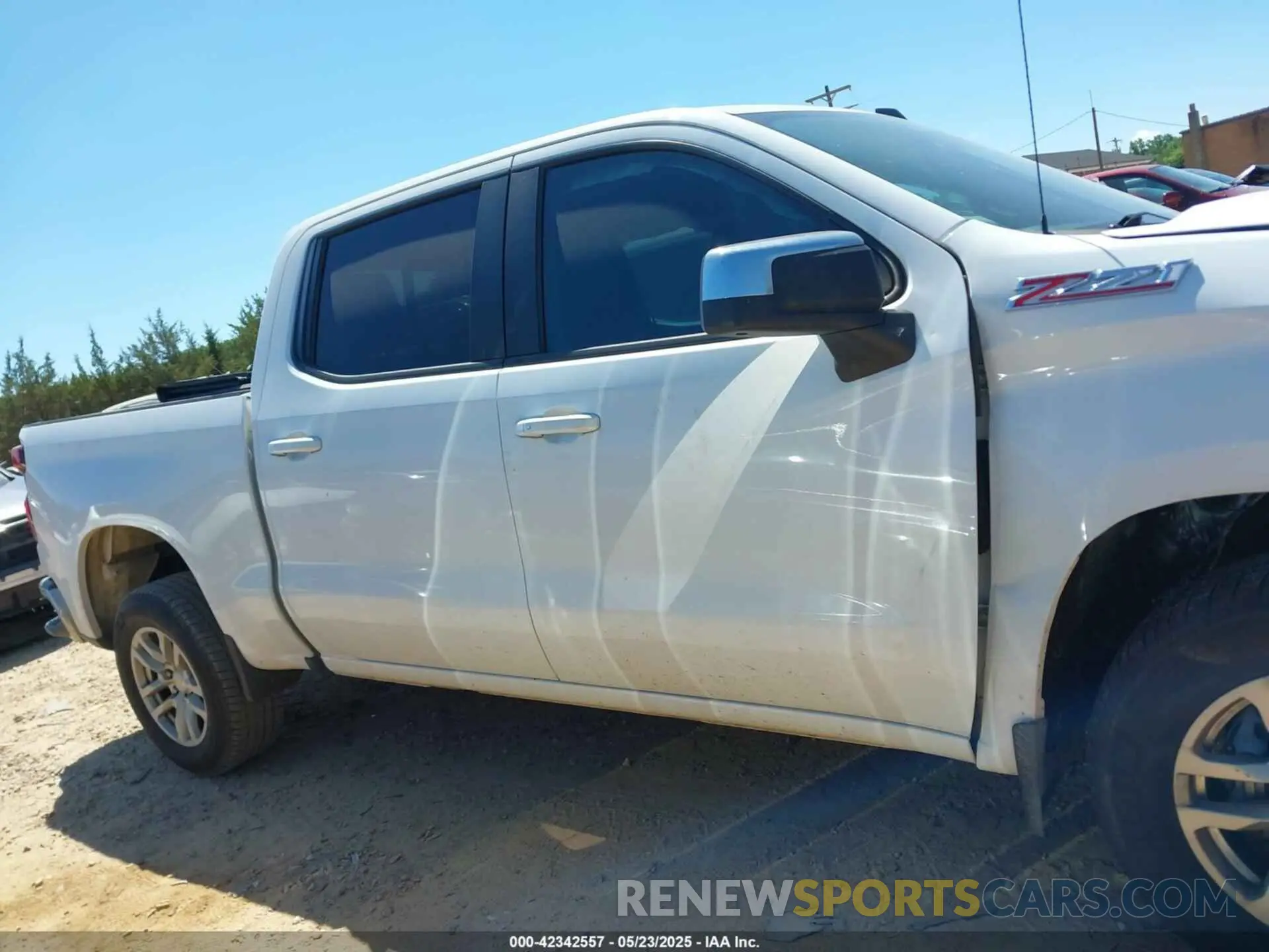 13 Фотография поврежденного автомобиля 3GCUYDED2MG226930 CHEVROLET SILVERADO 1500 2021