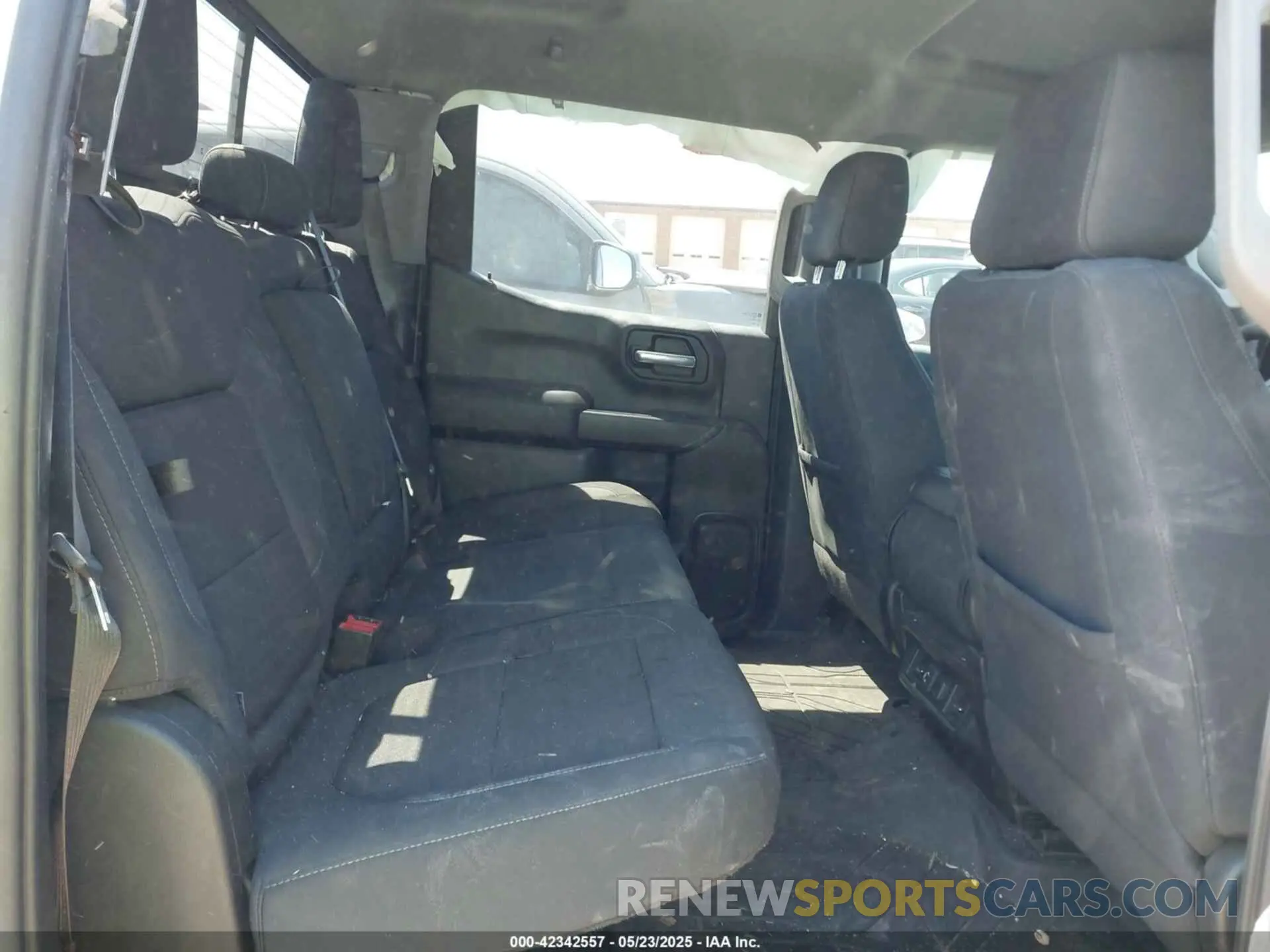8 Фотография поврежденного автомобиля 3GCUYDED2MG226930 CHEVROLET SILVERADO 1500 2021