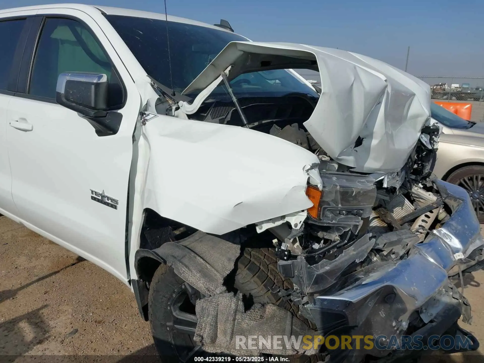 1 Photograph of a damaged car 3GCUYDED3MG419698 CHEVROLET SILVERADO 1500 2021