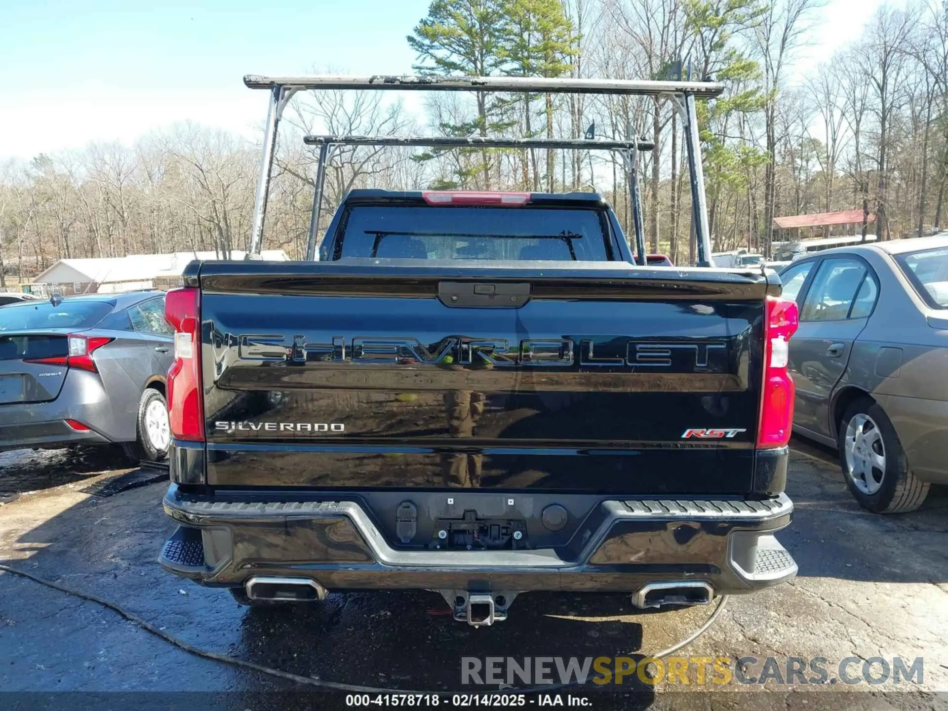 16 Фотография поврежденного автомобиля 3GCUYEED0MG336607 CHEVROLET SILVERADO 1500 2021