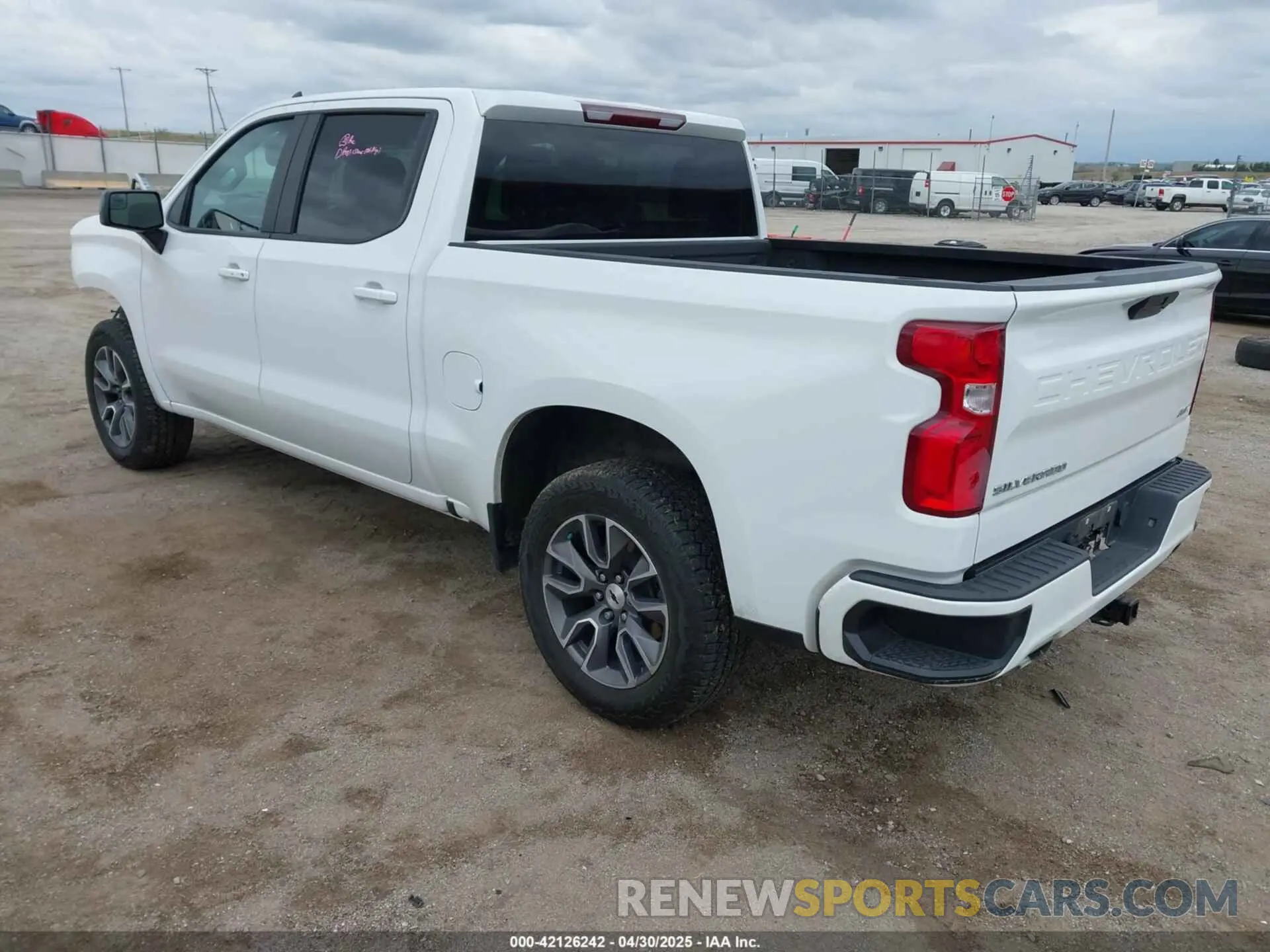 3 Фотография поврежденного автомобиля 3GCUYEEDXMG229600 CHEVROLET SILVERADO 1500 2021