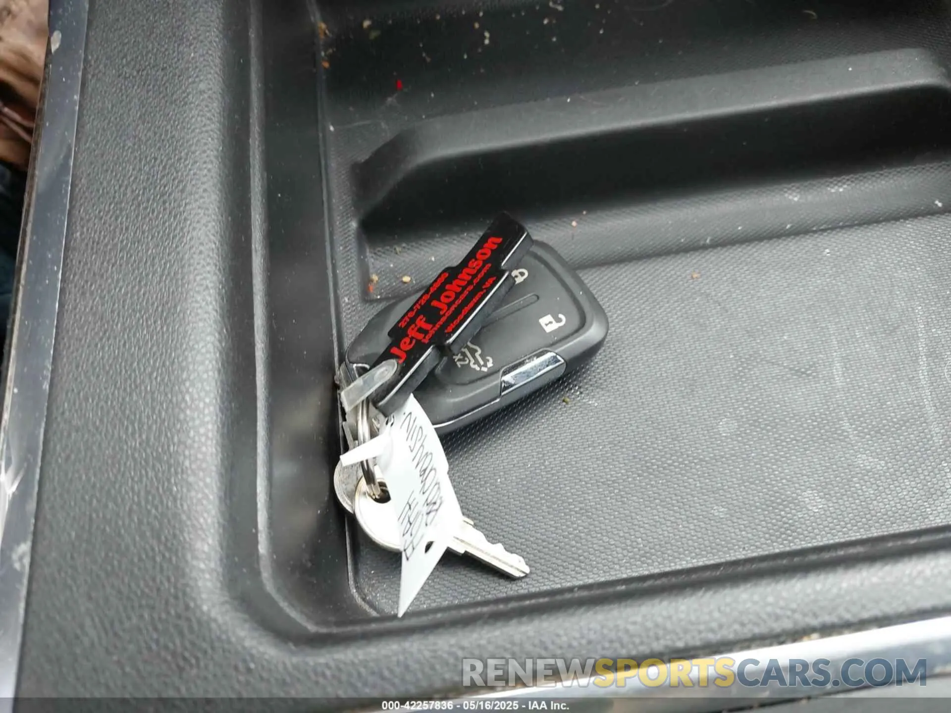 11 Фотография поврежденного автомобиля 3GCUYEEDXMG230939 CHEVROLET SILVERADO 1500 2021
