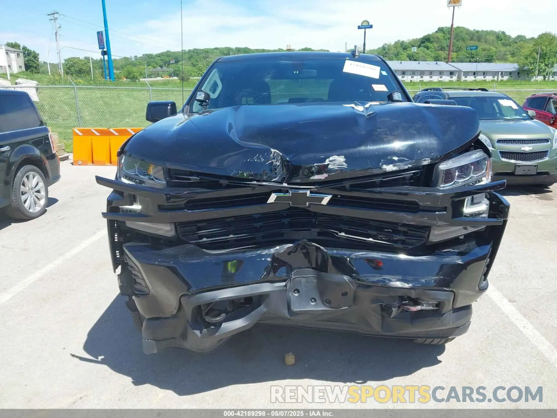 12 Фотография поврежденного автомобиля 3GCUYEEDXMG255551 CHEVROLET SILVERADO 1500 2021