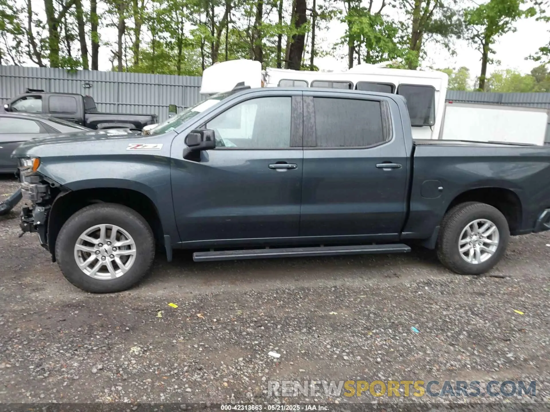 14 Photograph of a damaged car 3GCUYEETXMG106287 CHEVROLET SILVERADO 1500 2021