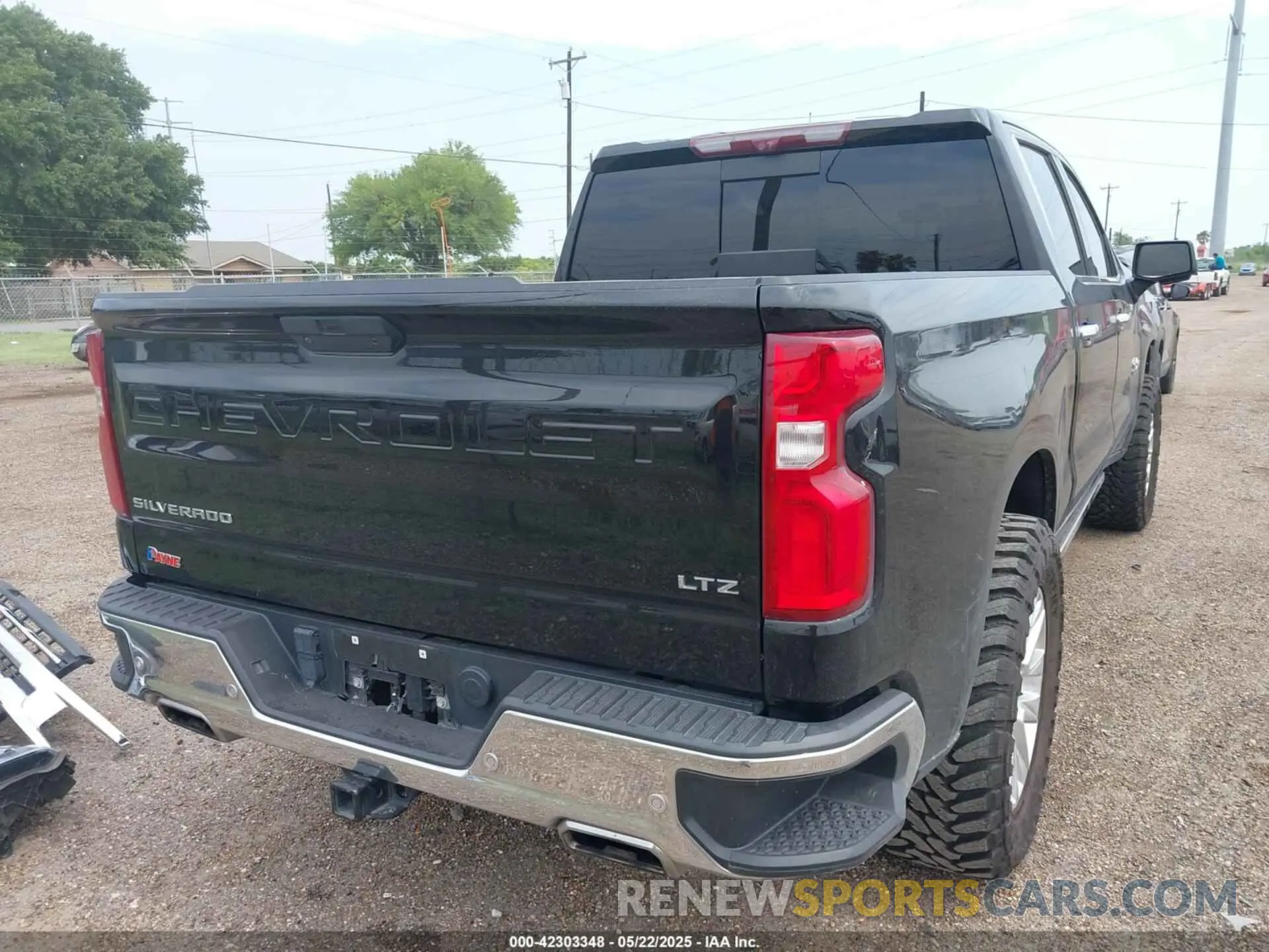 4 Photograph of a damaged car 3GCUYGEL1MG292569 CHEVROLET SILVERADO 1500 2021