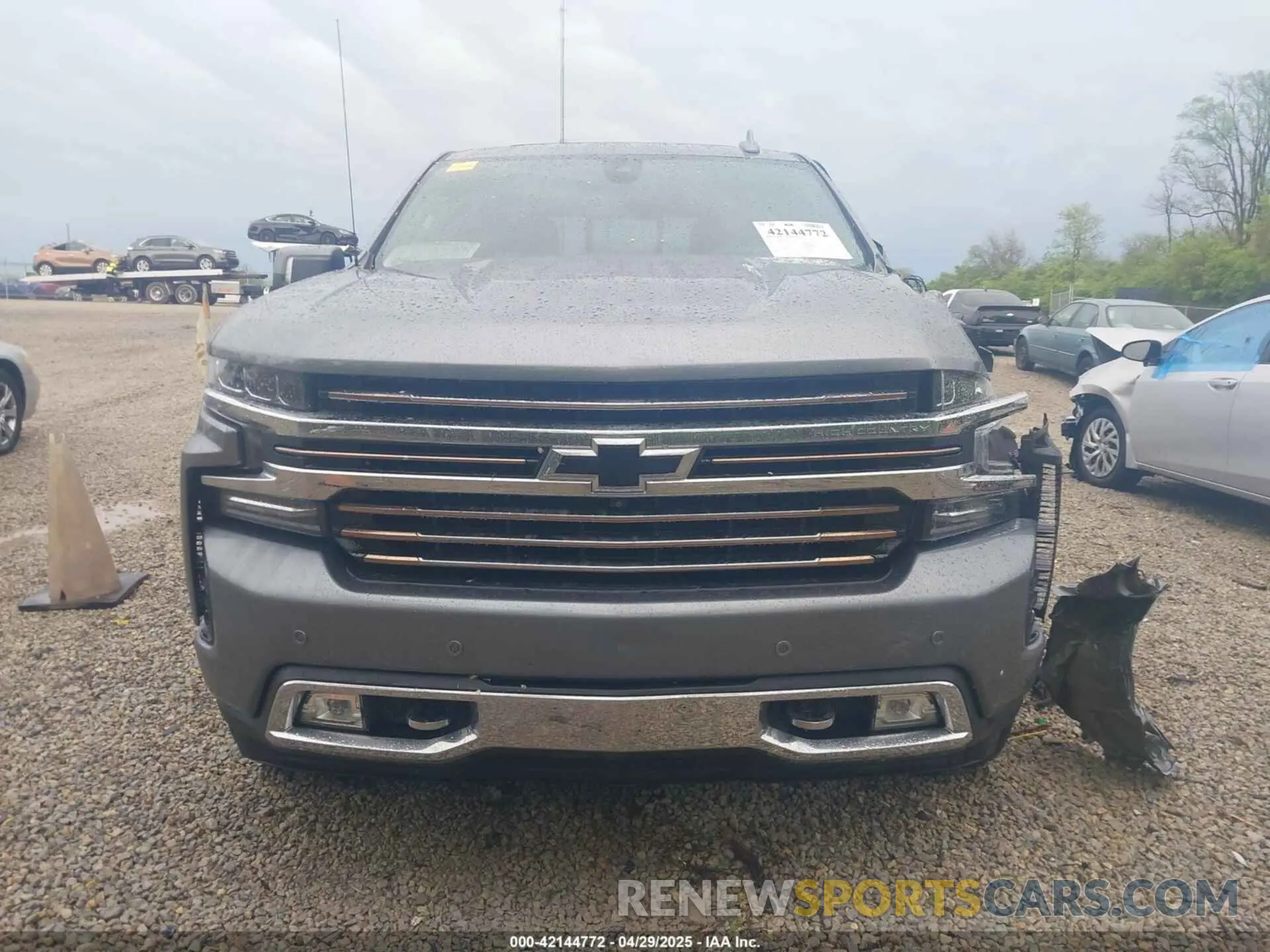 12 Photograph of a damaged car 3GCUYHEDXMG387274 CHEVROLET SILVERADO 1500 2021