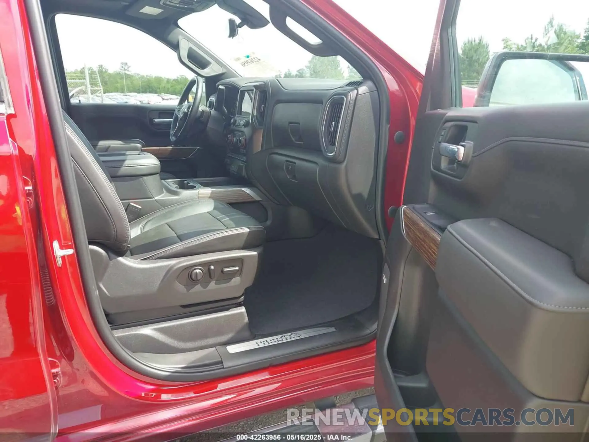 5 Photograph of a damaged car 3GCUYHEL1MG143522 CHEVROLET SILVERADO 1500 2021