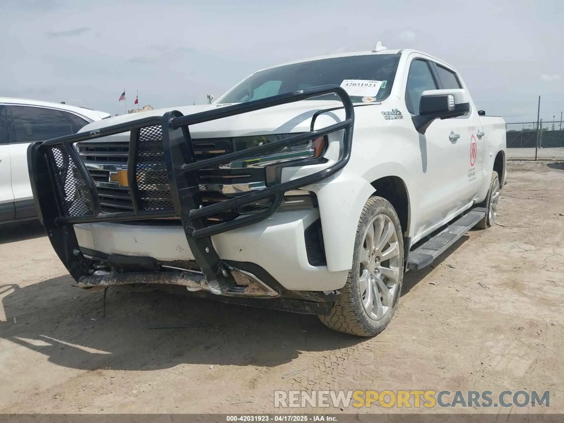 6 Фотография поврежденного автомобиля 3GCUYHELXMG220517 CHEVROLET SILVERADO 1500 2021