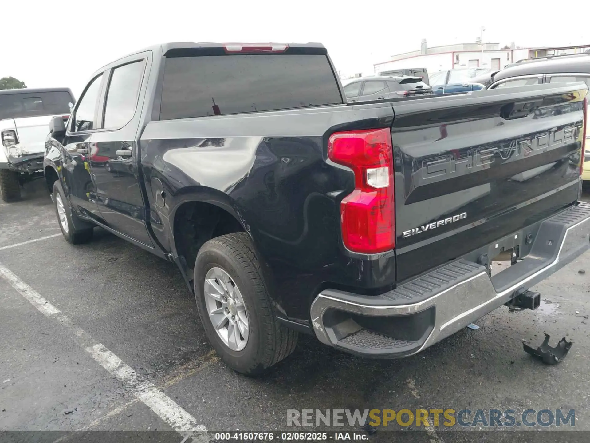 3 Фотография поврежденного автомобиля 1GCPAAEKXNZ620093 CHEVROLET SILVERADO 1500 2022
