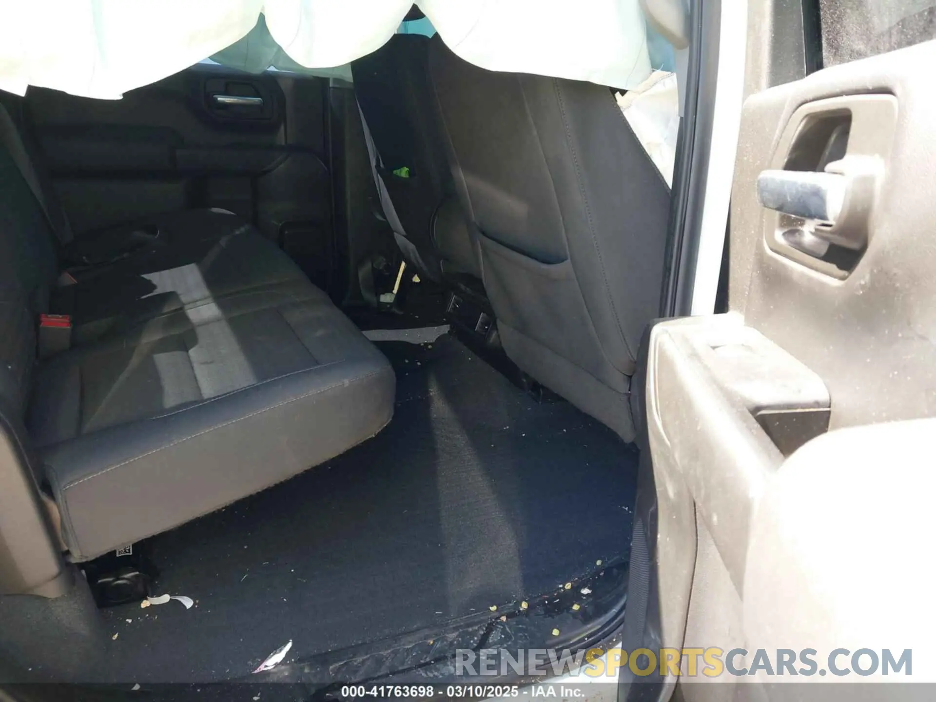 8 Photograph of a damaged car 1GCPABEK2NZ519572 CHEVROLET SILVERADO 1500 2022