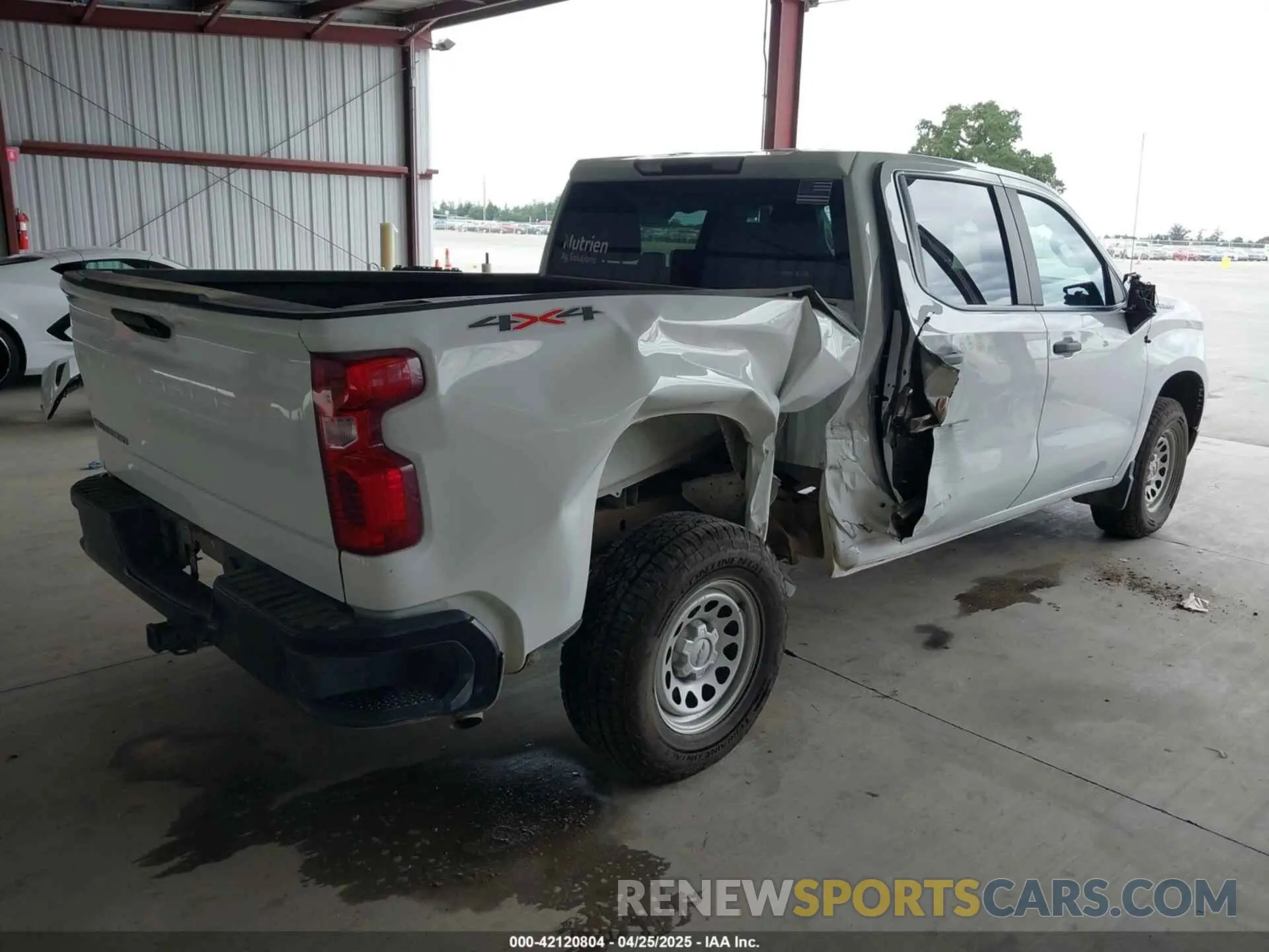 4 Photograph of a damaged car 1GCPDAEK9NZ600778 CHEVROLET SILVERADO 1500 2022
