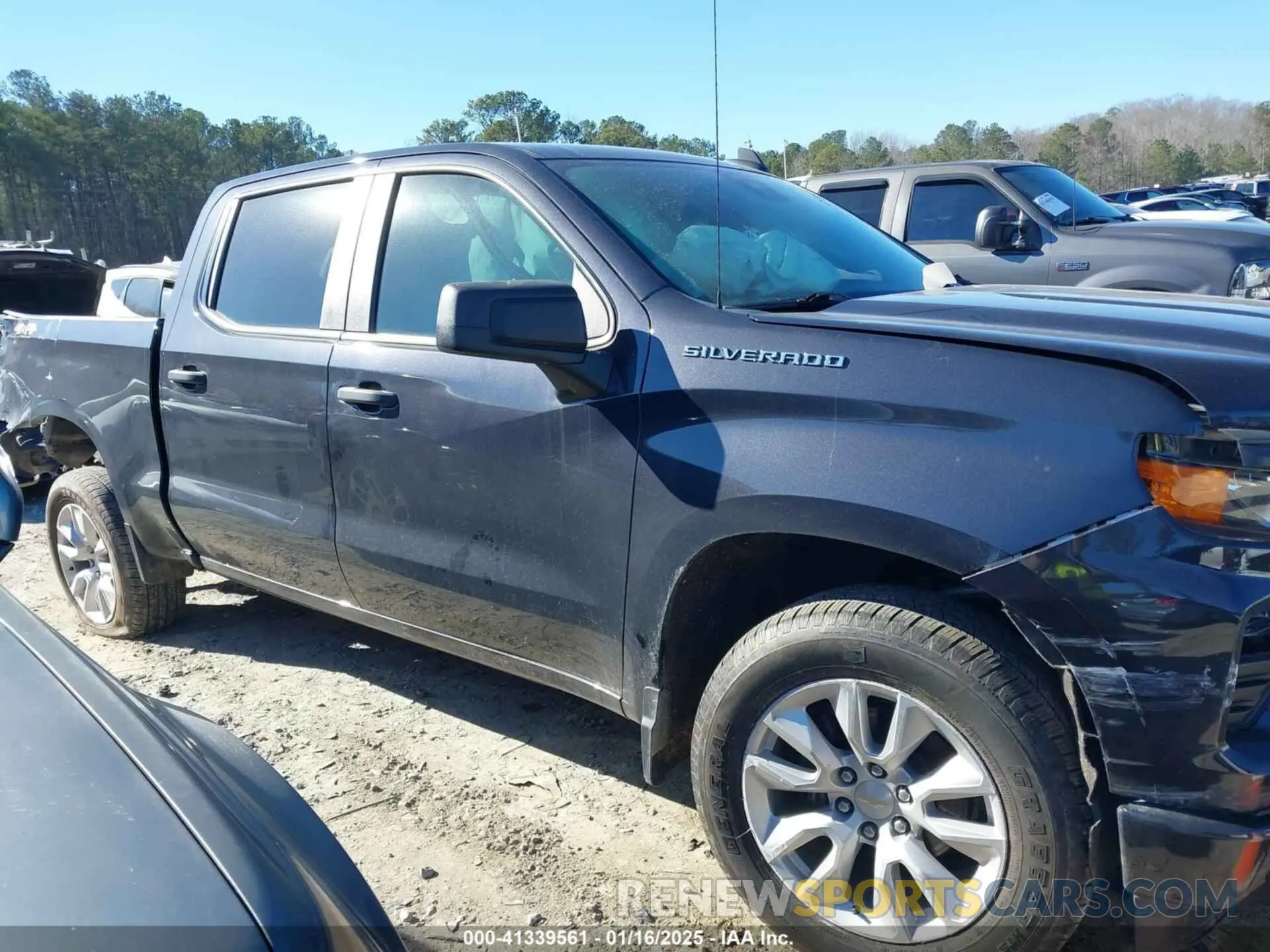 13 Фотография поврежденного автомобиля 1GCPDBEK0NZ604529 CHEVROLET SILVERADO 1500 2022