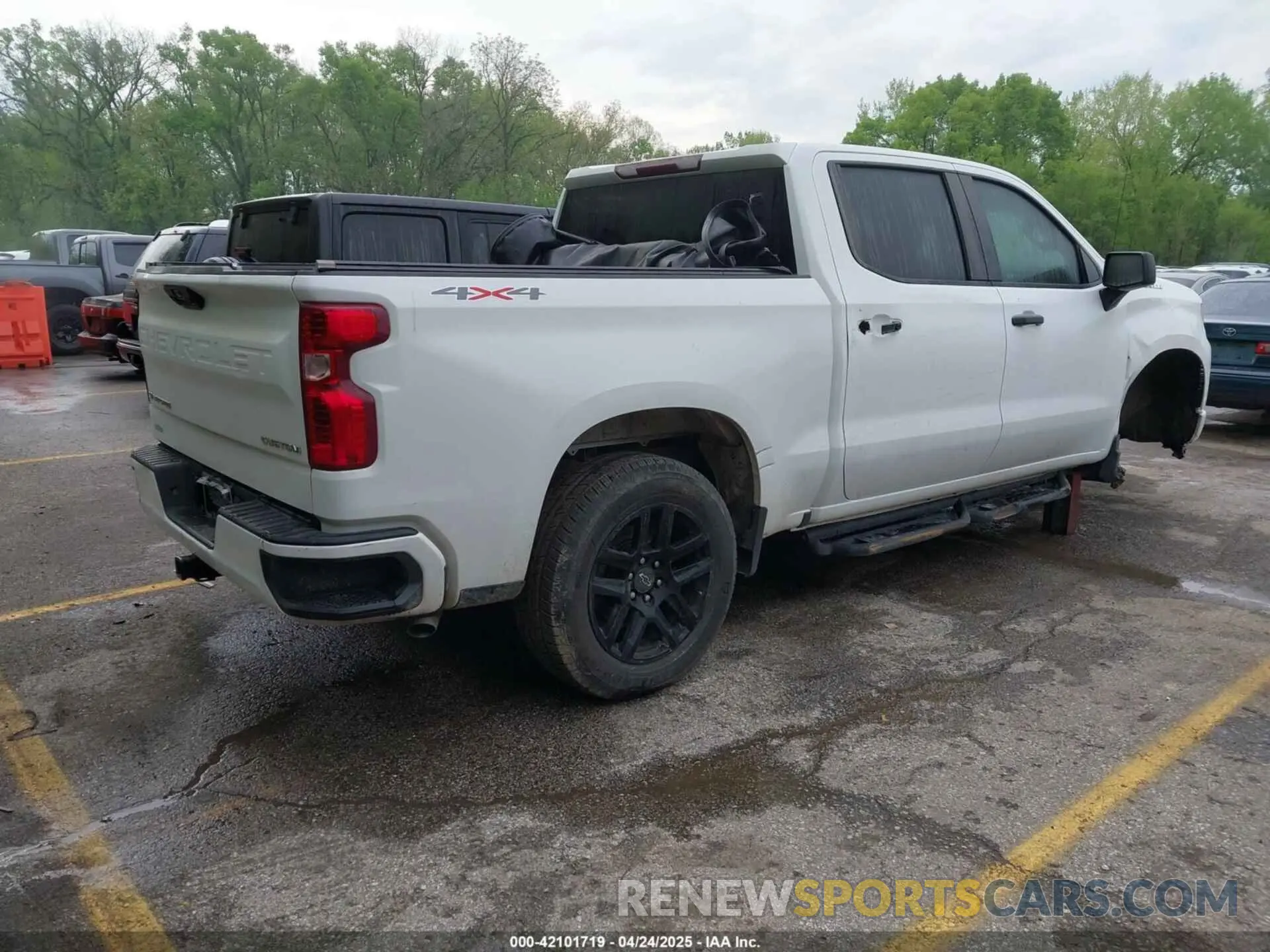4 Фотография поврежденного автомобиля 1GCPDBEK3NZ610647 CHEVROLET SILVERADO 1500 2022