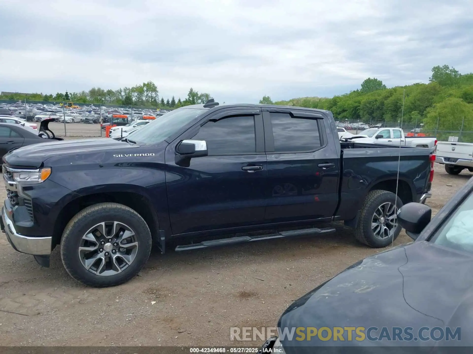 14 Photograph of a damaged car 1GCPDKEK7NZ585123 CHEVROLET SILVERADO 1500 2022