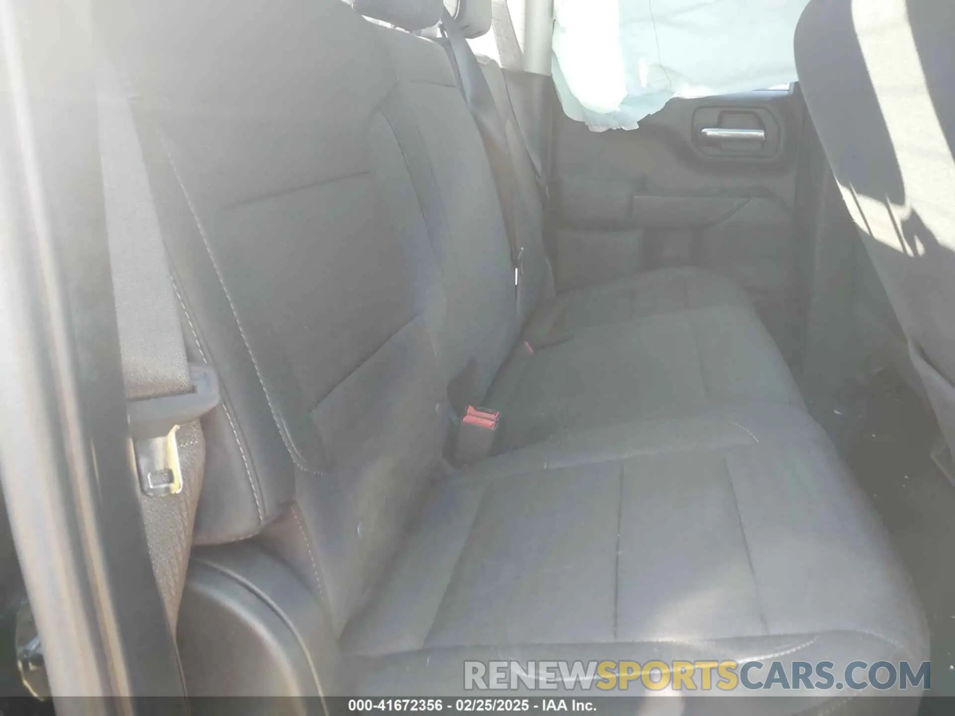 8 Photograph of a damaged car 1GCRABEK5NZ640511 CHEVROLET SILVERADO 1500 2022
