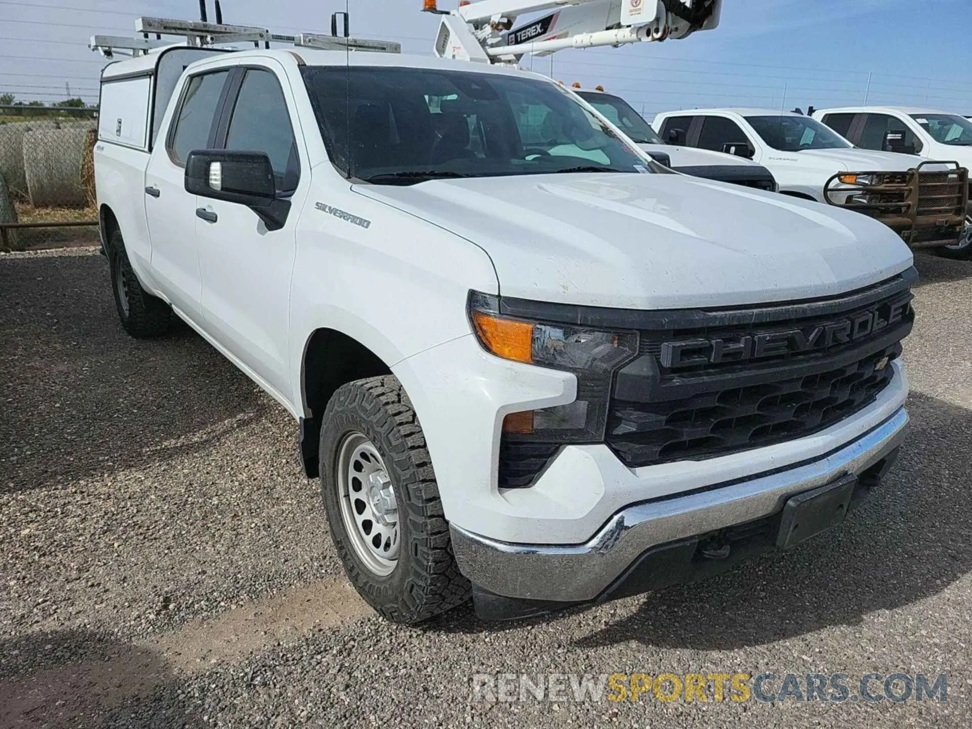 17 Фотография поврежденного автомобиля 1GCUDAED4NZ525590 CHEVROLET SILVERADO 1500 2022