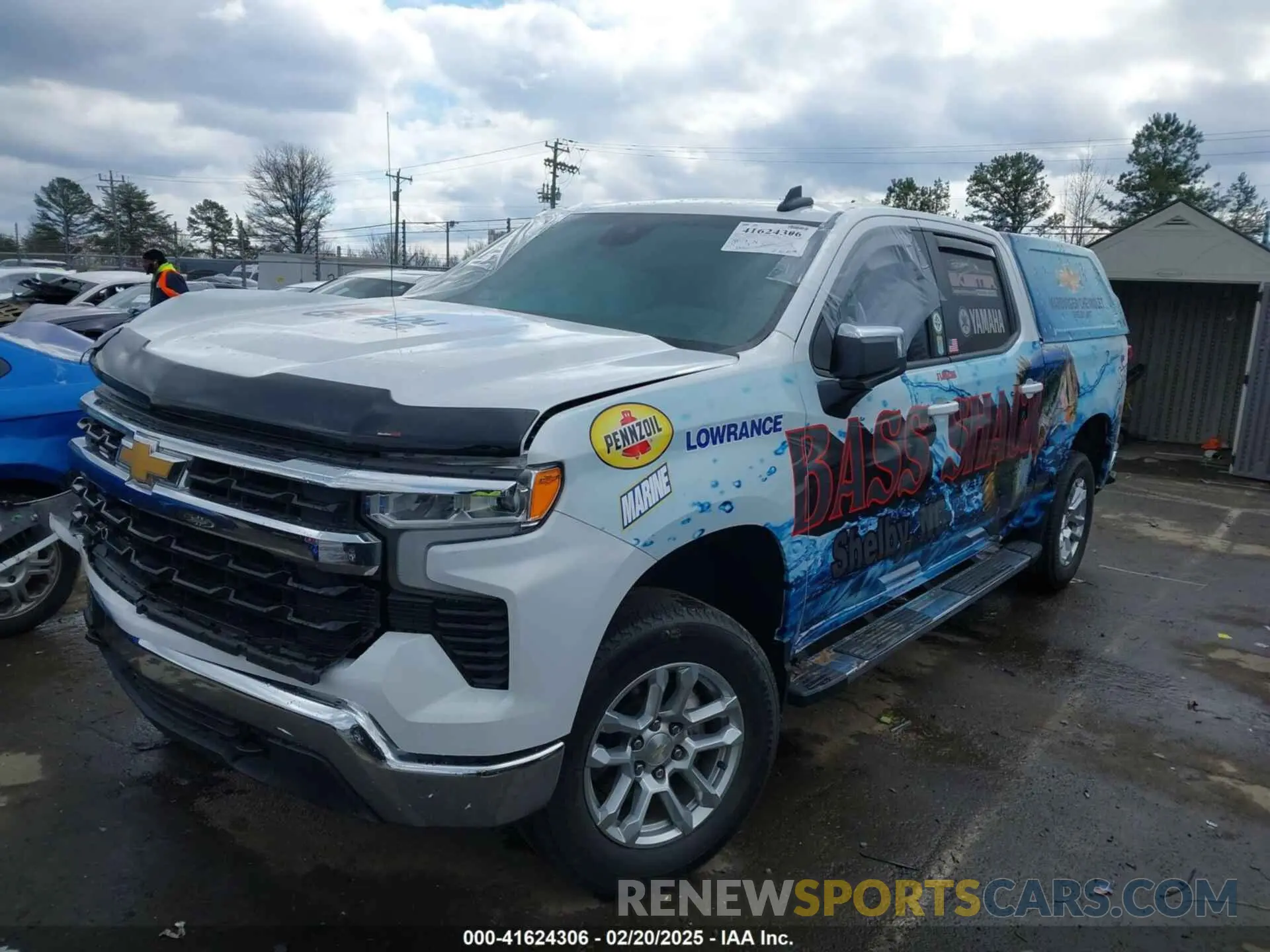 2 Фотография поврежденного автомобиля 1GCUDDED1NZ524429 CHEVROLET SILVERADO 1500 2022