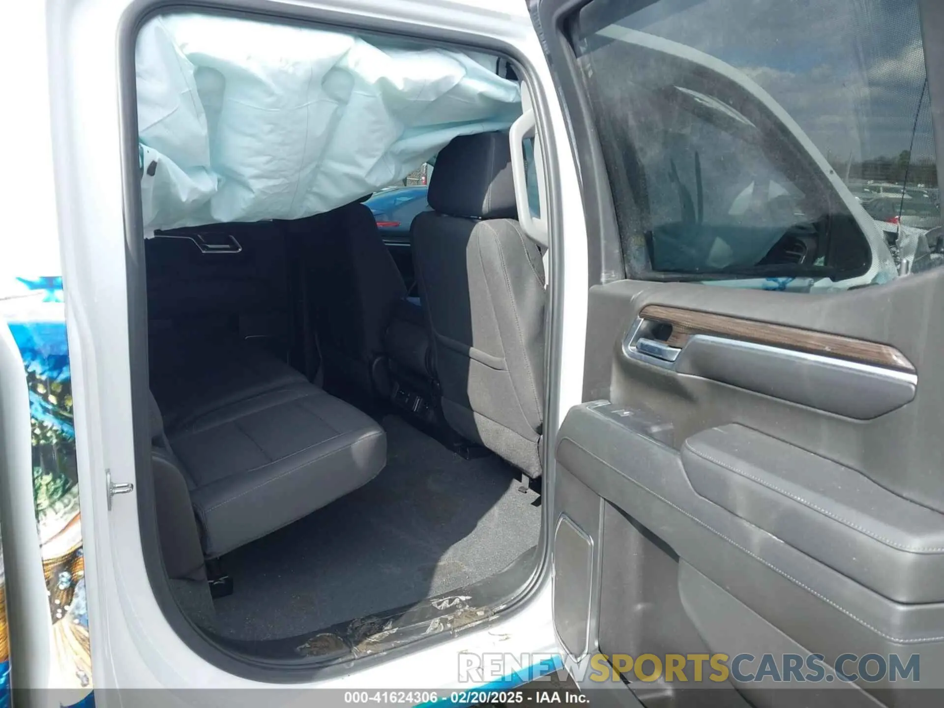 8 Фотография поврежденного автомобиля 1GCUDDED1NZ524429 CHEVROLET SILVERADO 1500 2022